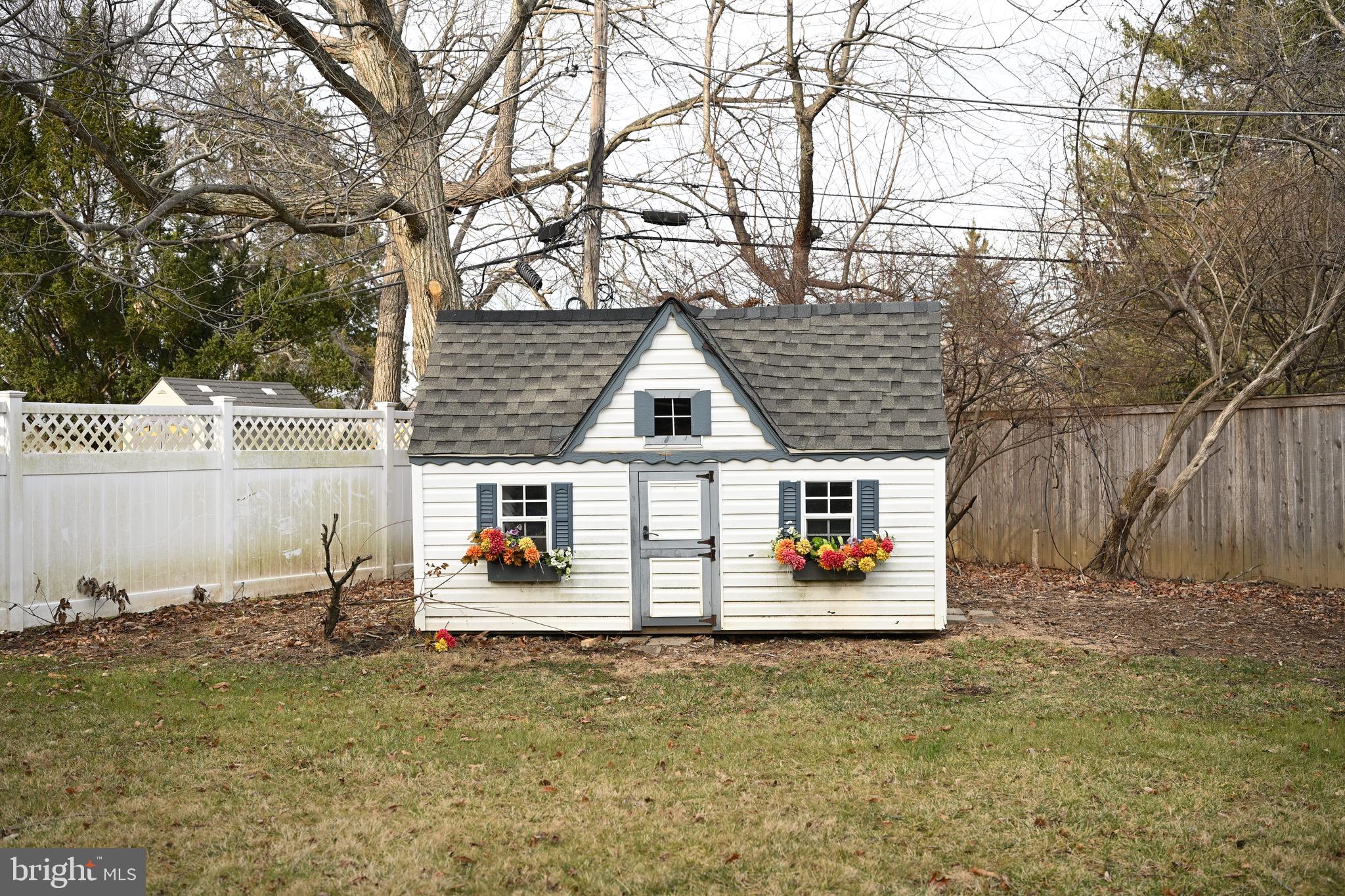 GLENSIDE - Residential