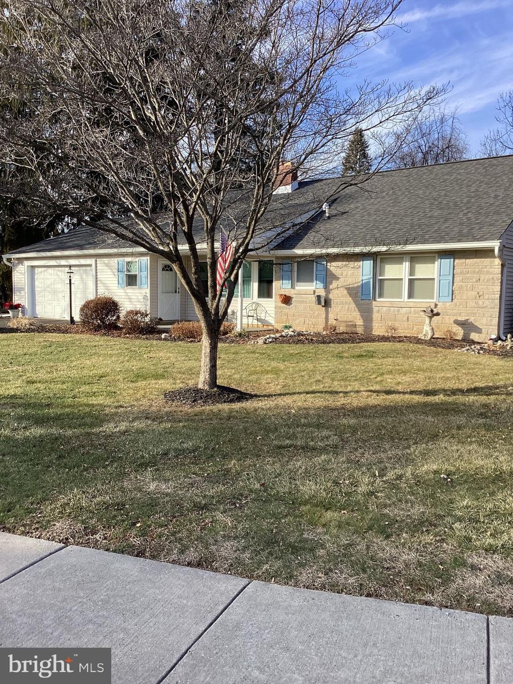 Photo of 1009 Cromwell Road, GLENSIDE, PA 19038 (MLS # PAMC2165074)