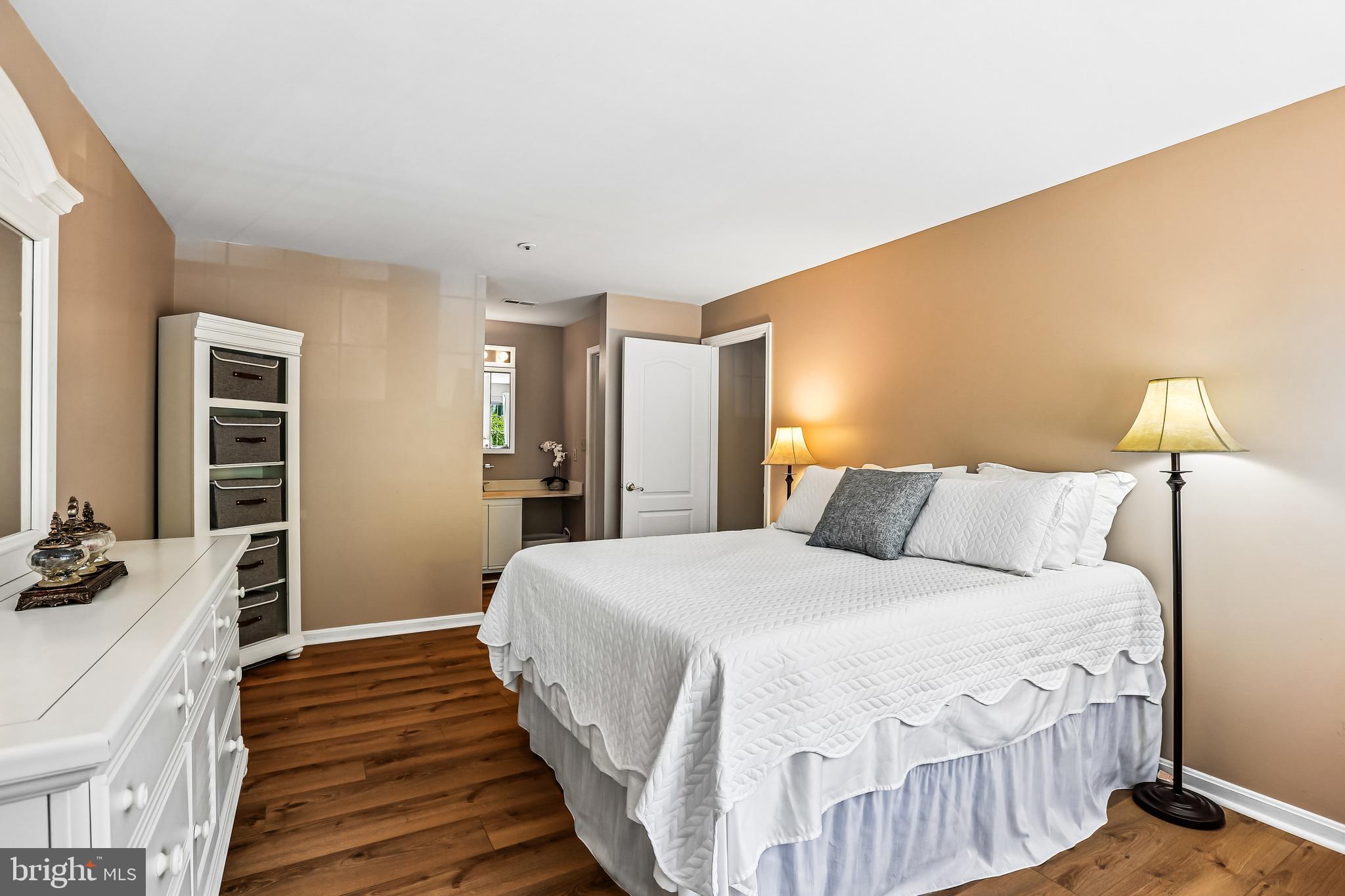 MONTGOMERY RUN - Residential