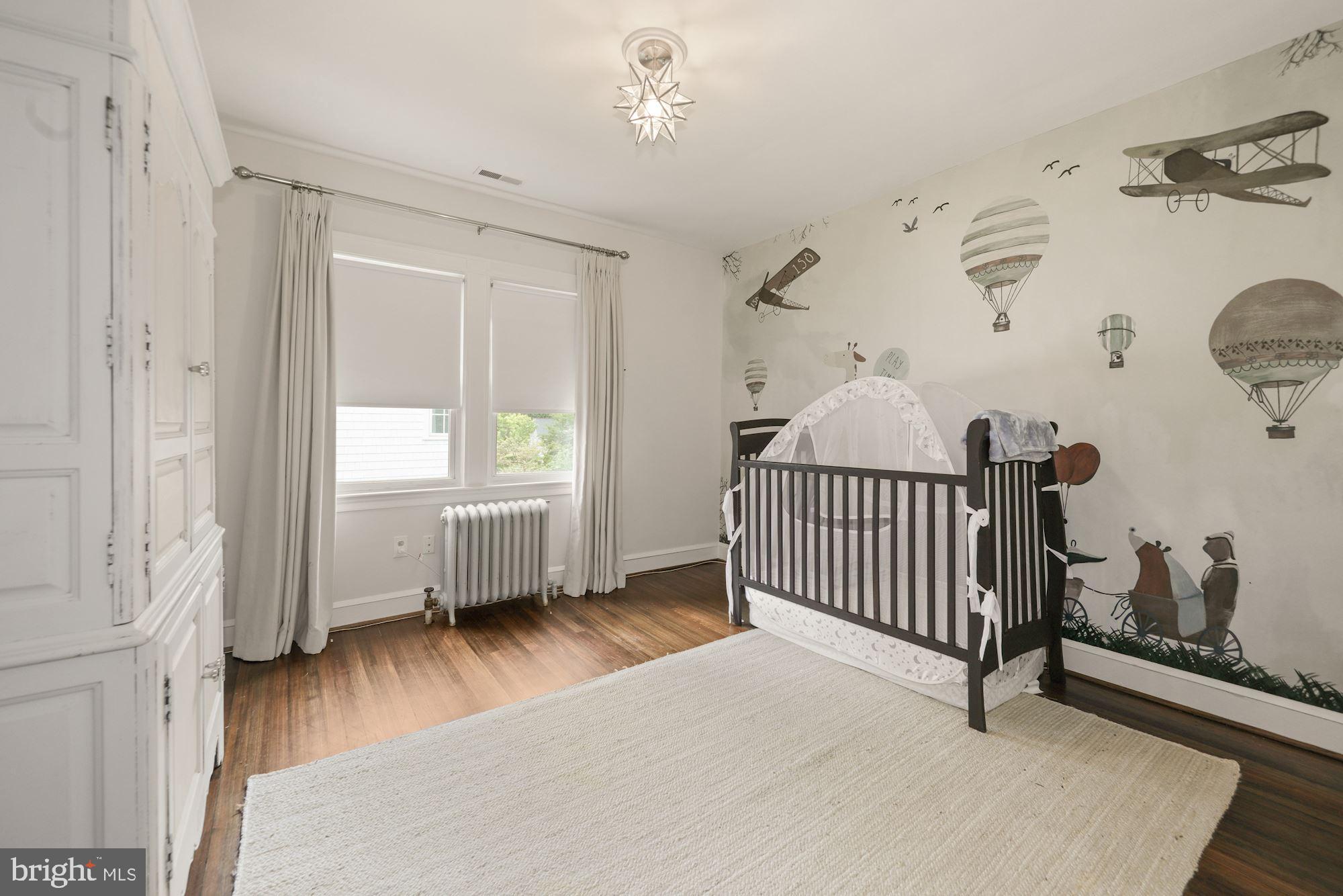 CHEVY CHASE - Residential