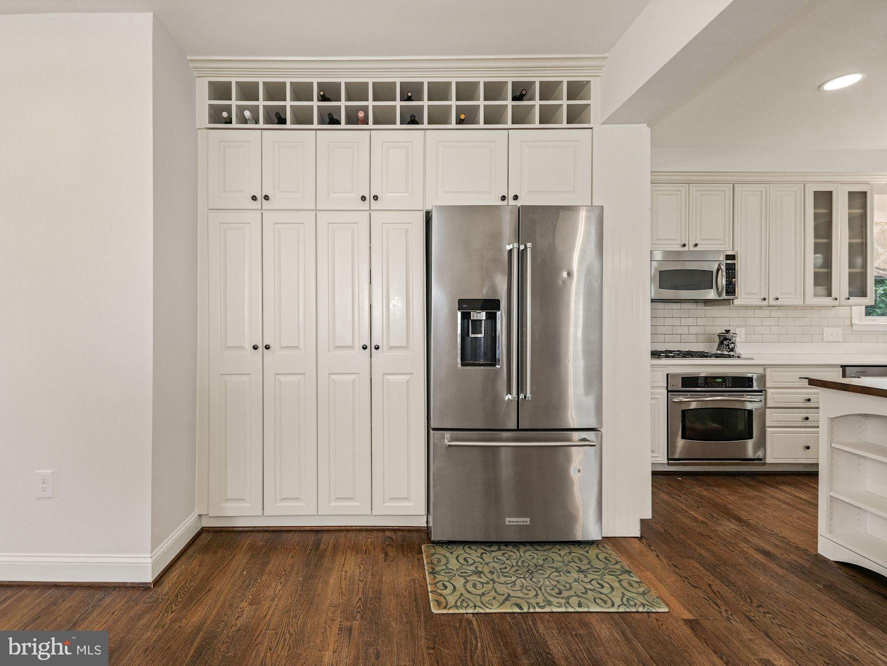 CHEVY CHASE - Residential