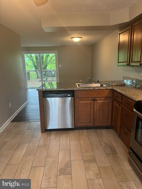 WHISPERING WOODS - Residential