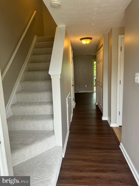 WHISPERING WOODS - Residential