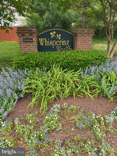 WHISPERING WOODS - Residential