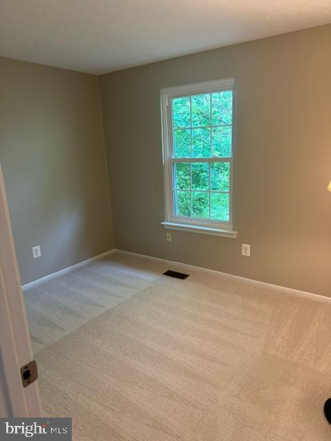 WHISPERING WOODS - Residential