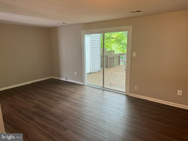 WHISPERING WOODS - Residential