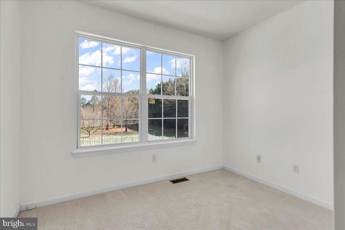 STRAWBERRY HILL - Residential