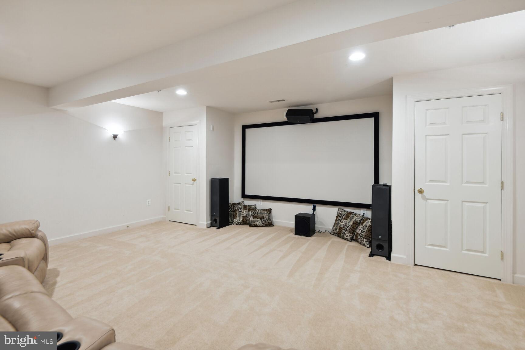 CROSS CREEK CLUB - Residential