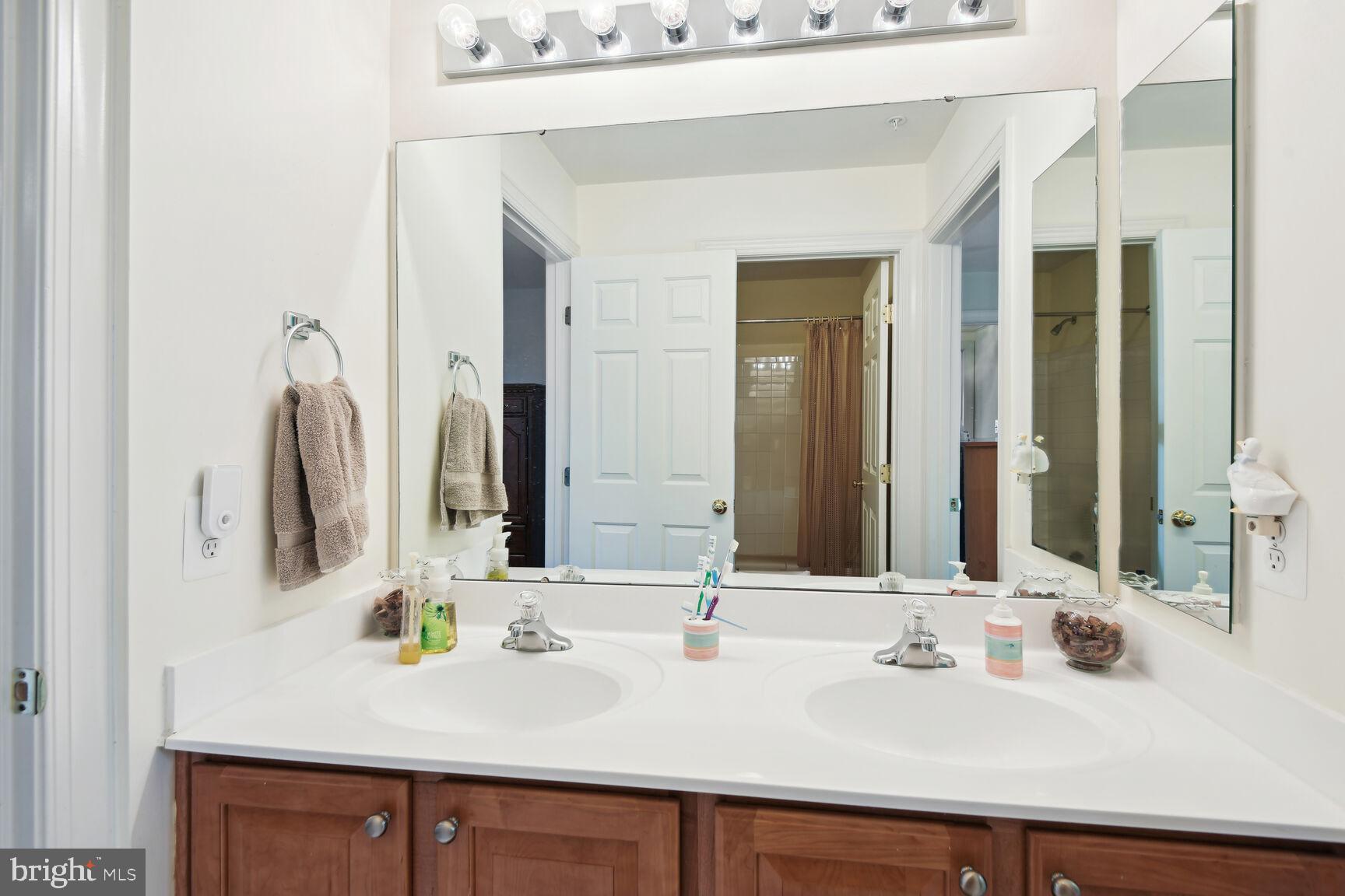 CROSS CREEK CLUB - Residential