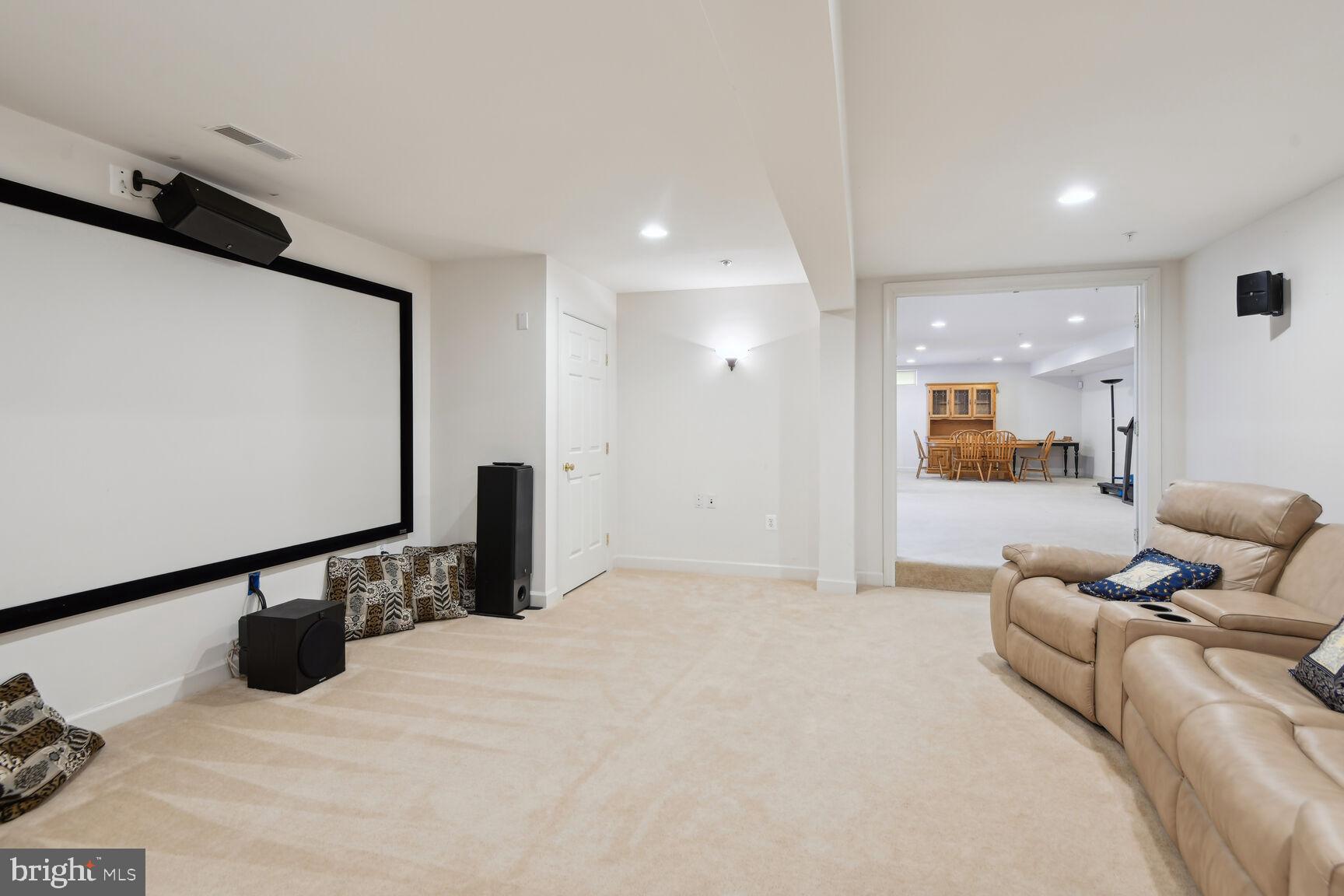 CROSS CREEK CLUB - Residential