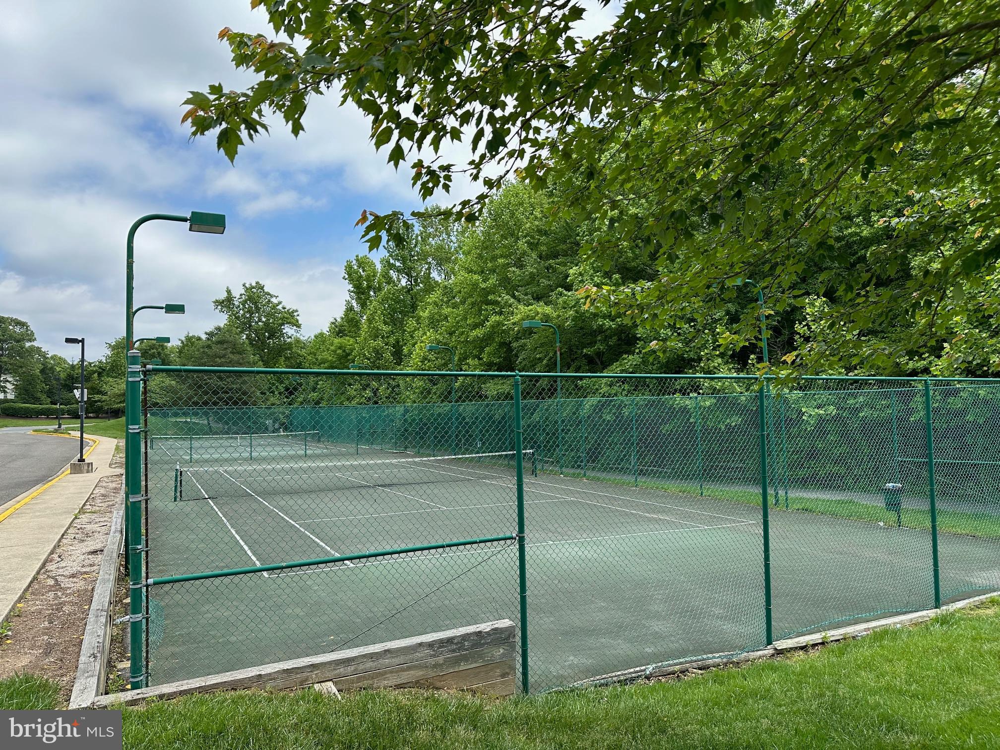 CROSS CREEK CLUB - Residential