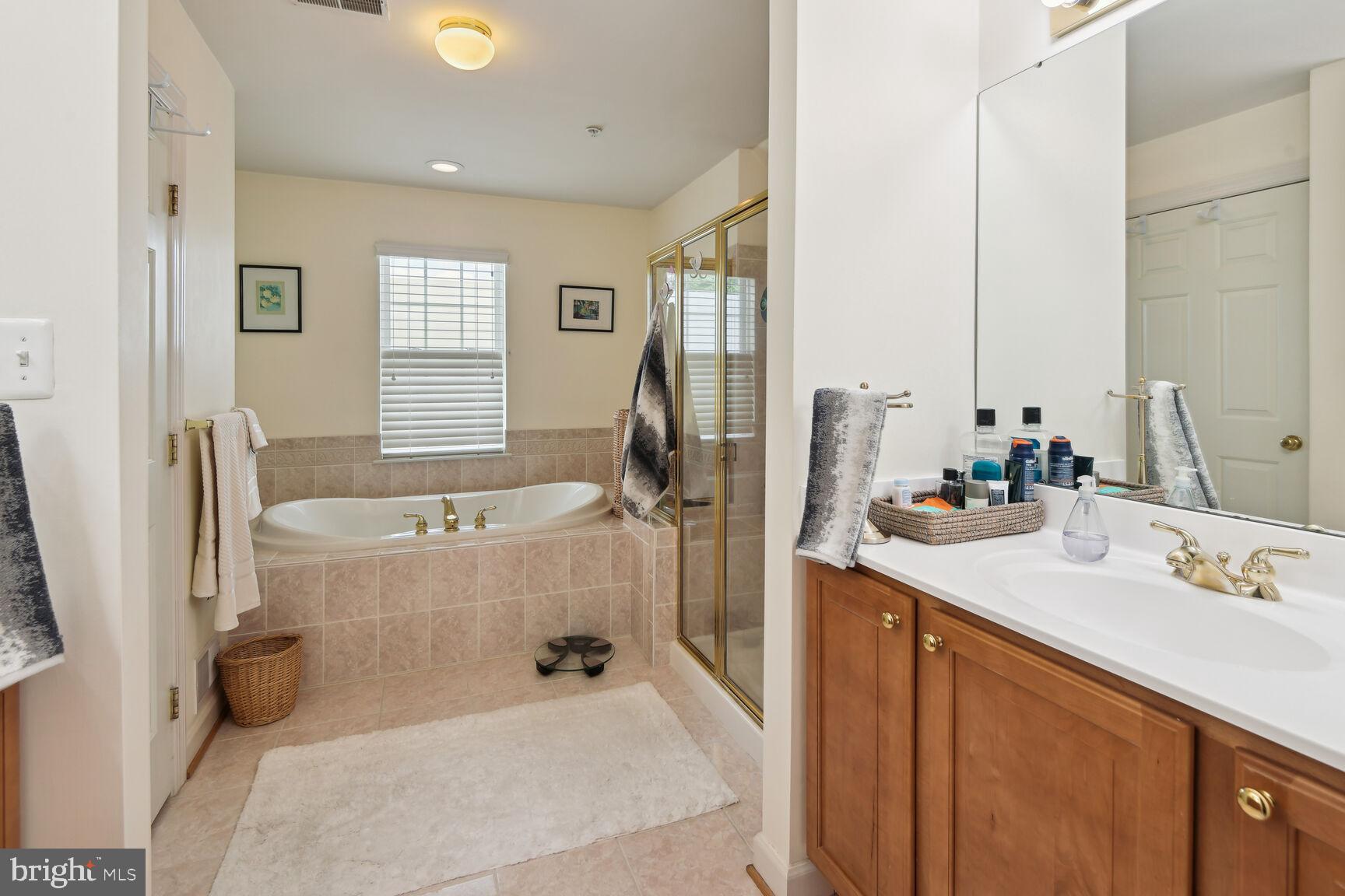 CROSS CREEK CLUB - Residential