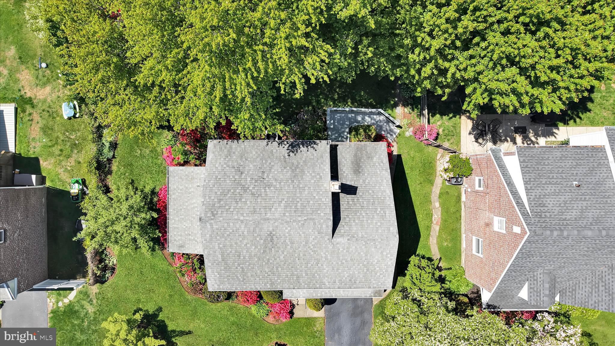 114 RAMBLING WAY