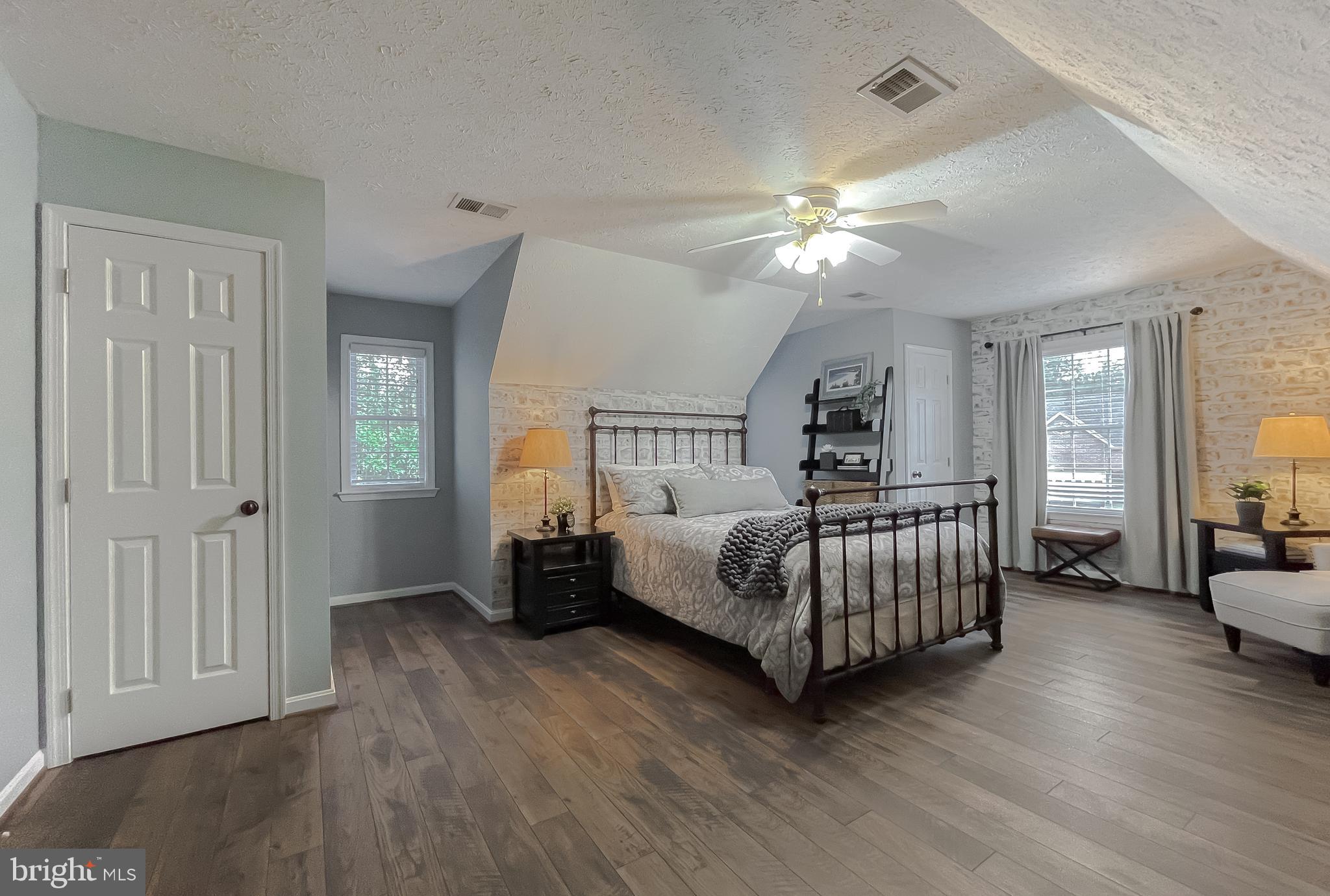 MAGNOLIA ISLE - Residential