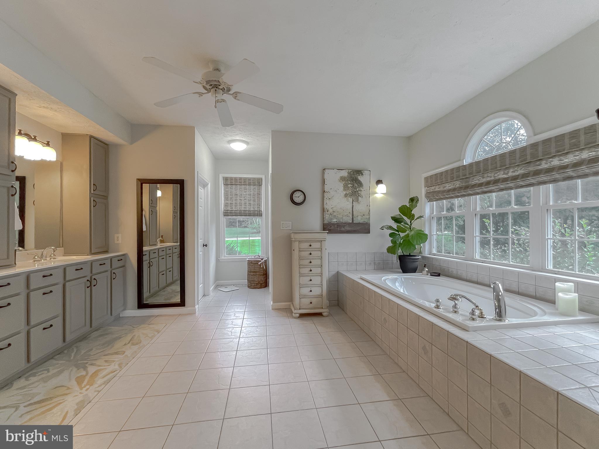 MAGNOLIA ISLE - Residential