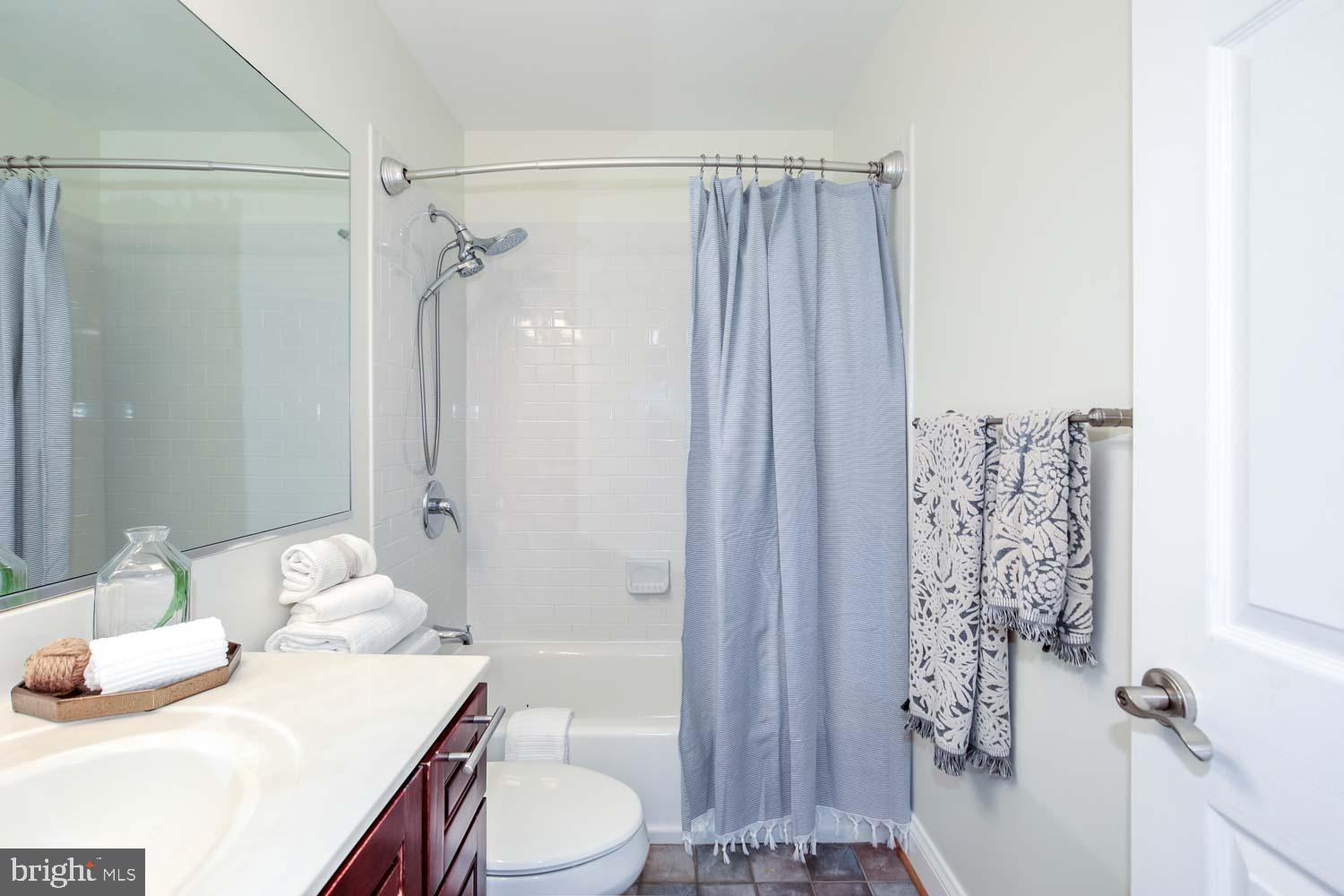 STRATTON WOODS - Residential