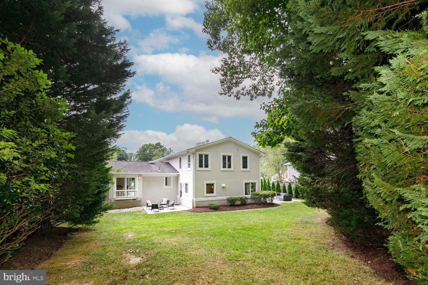 STRATTON WOODS - Residential