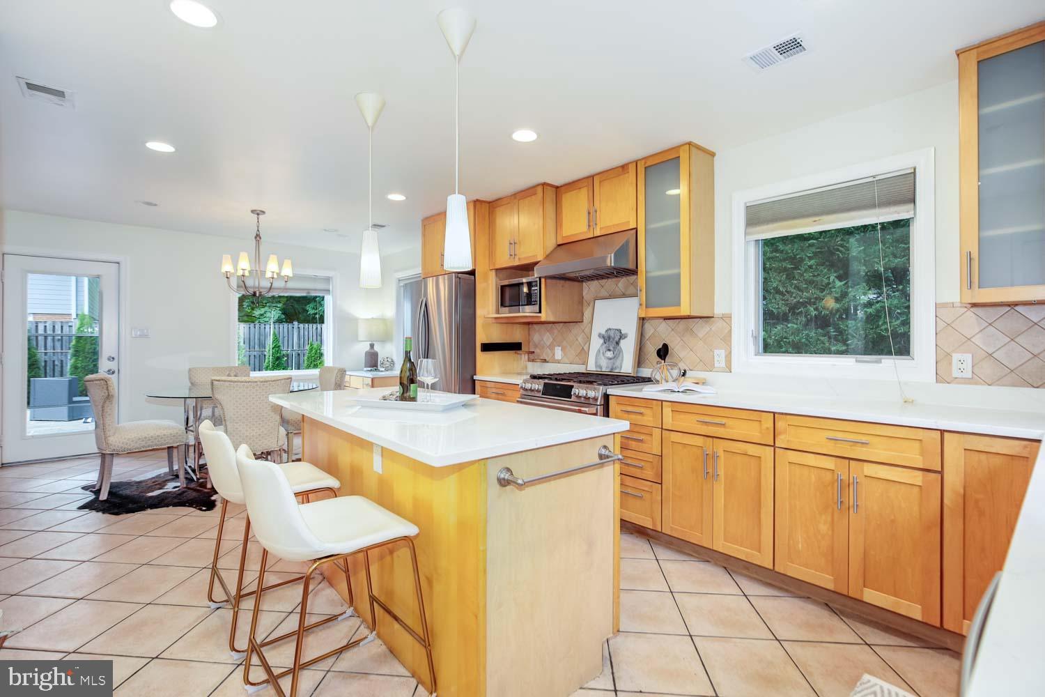 STRATTON WOODS - Residential