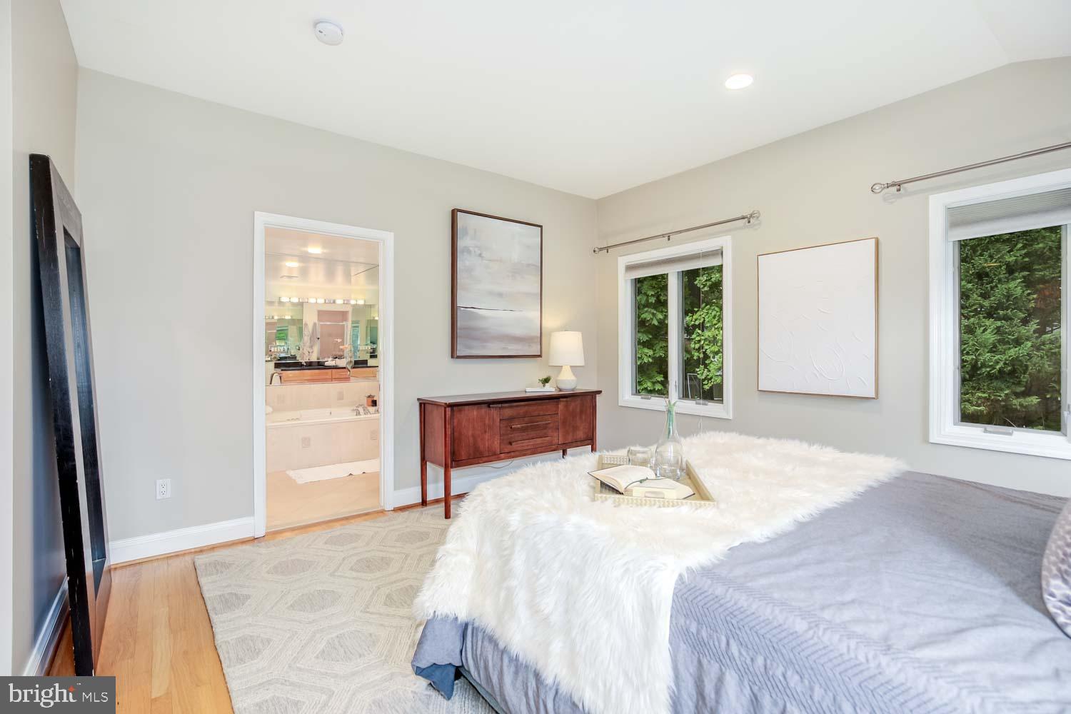 STRATTON WOODS - Residential