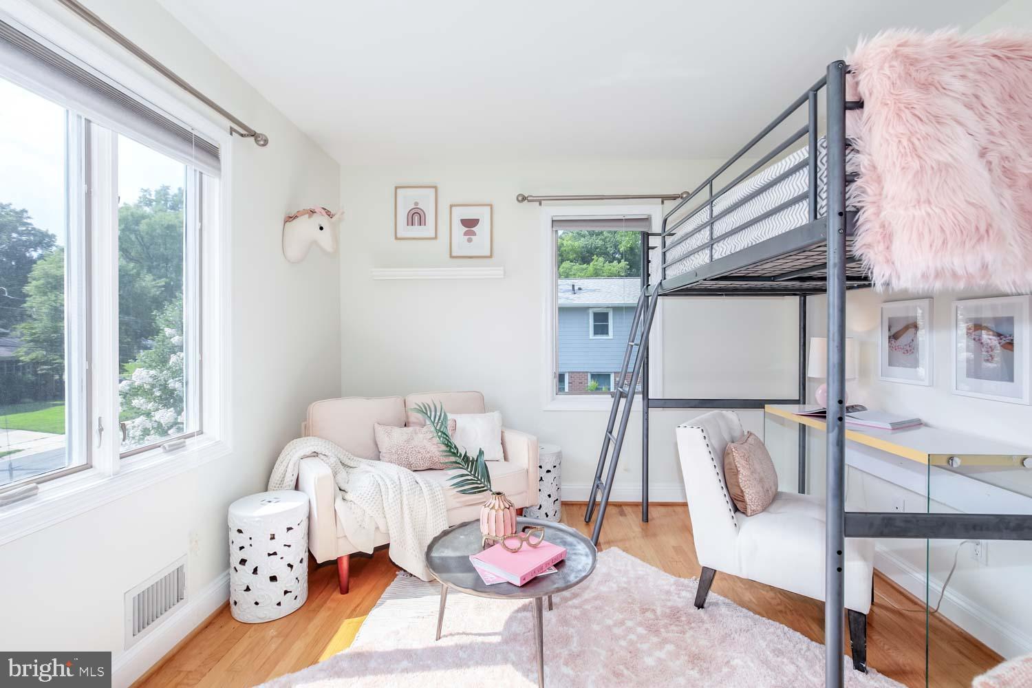 STRATTON WOODS - Residential