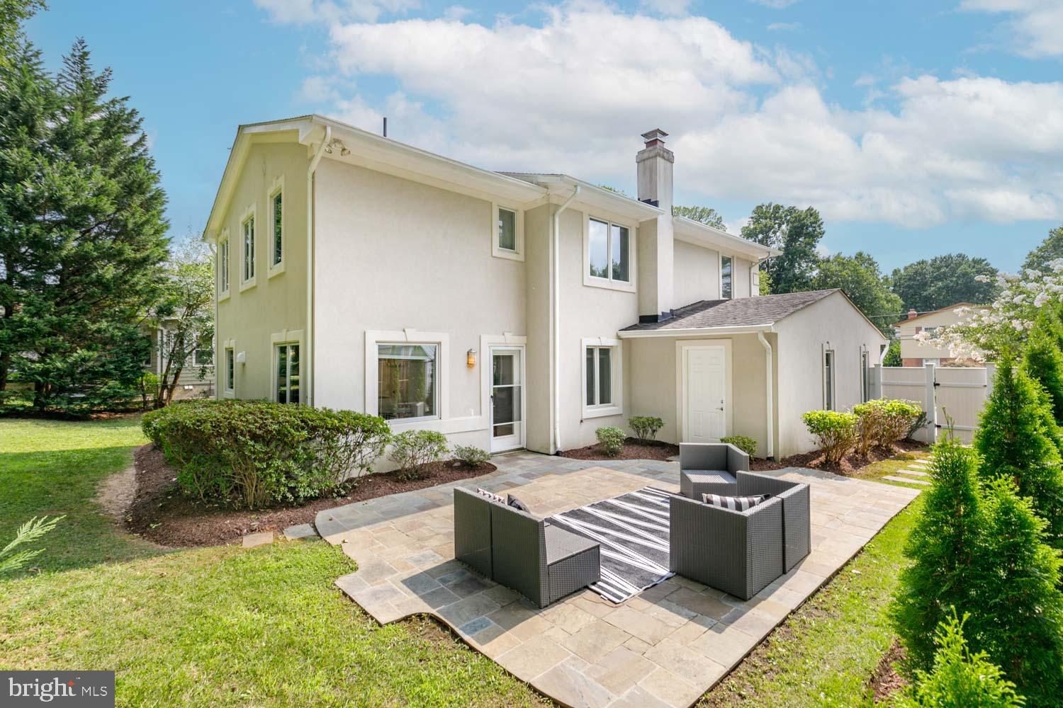 STRATTON WOODS - Residential