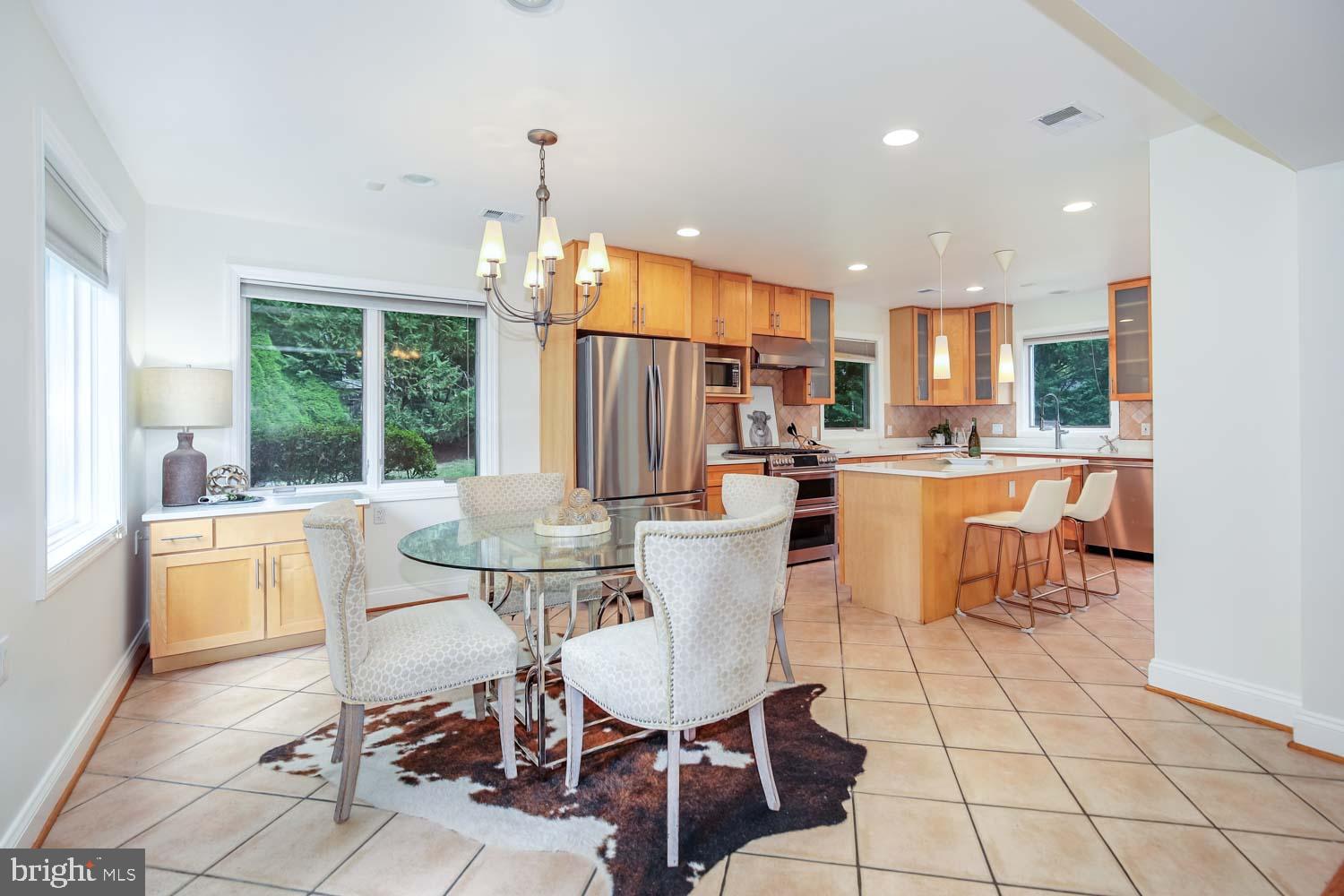 STRATTON WOODS - Residential