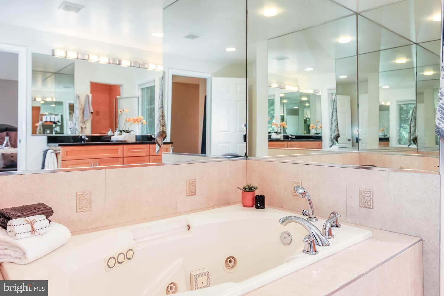 STRATTON WOODS - Residential