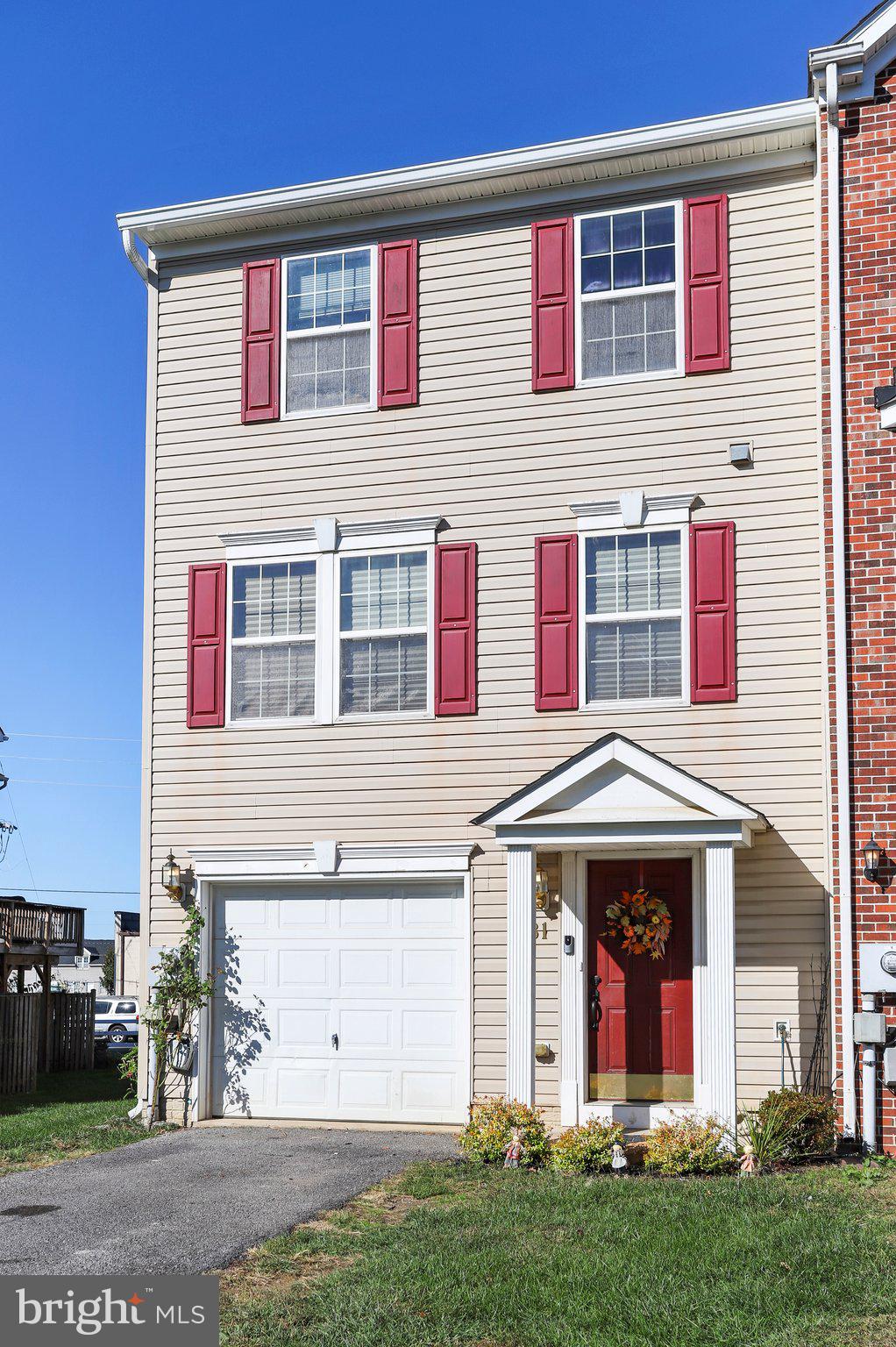 MANOR PARK - Residential