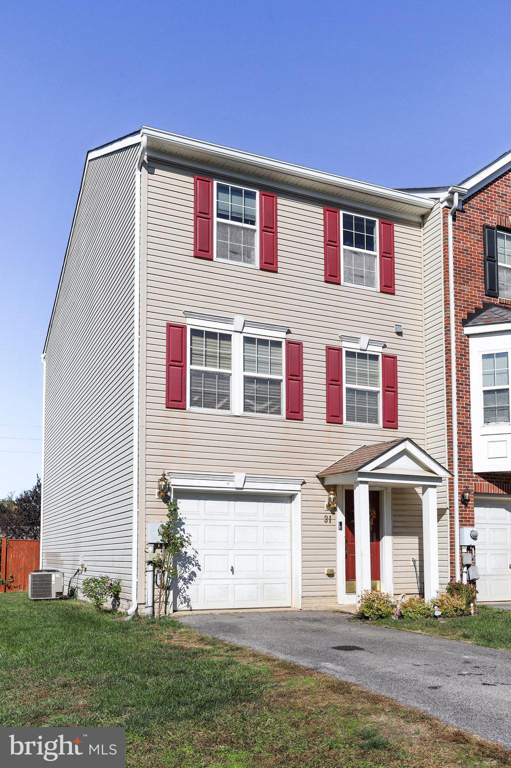 MANOR PARK - Residential