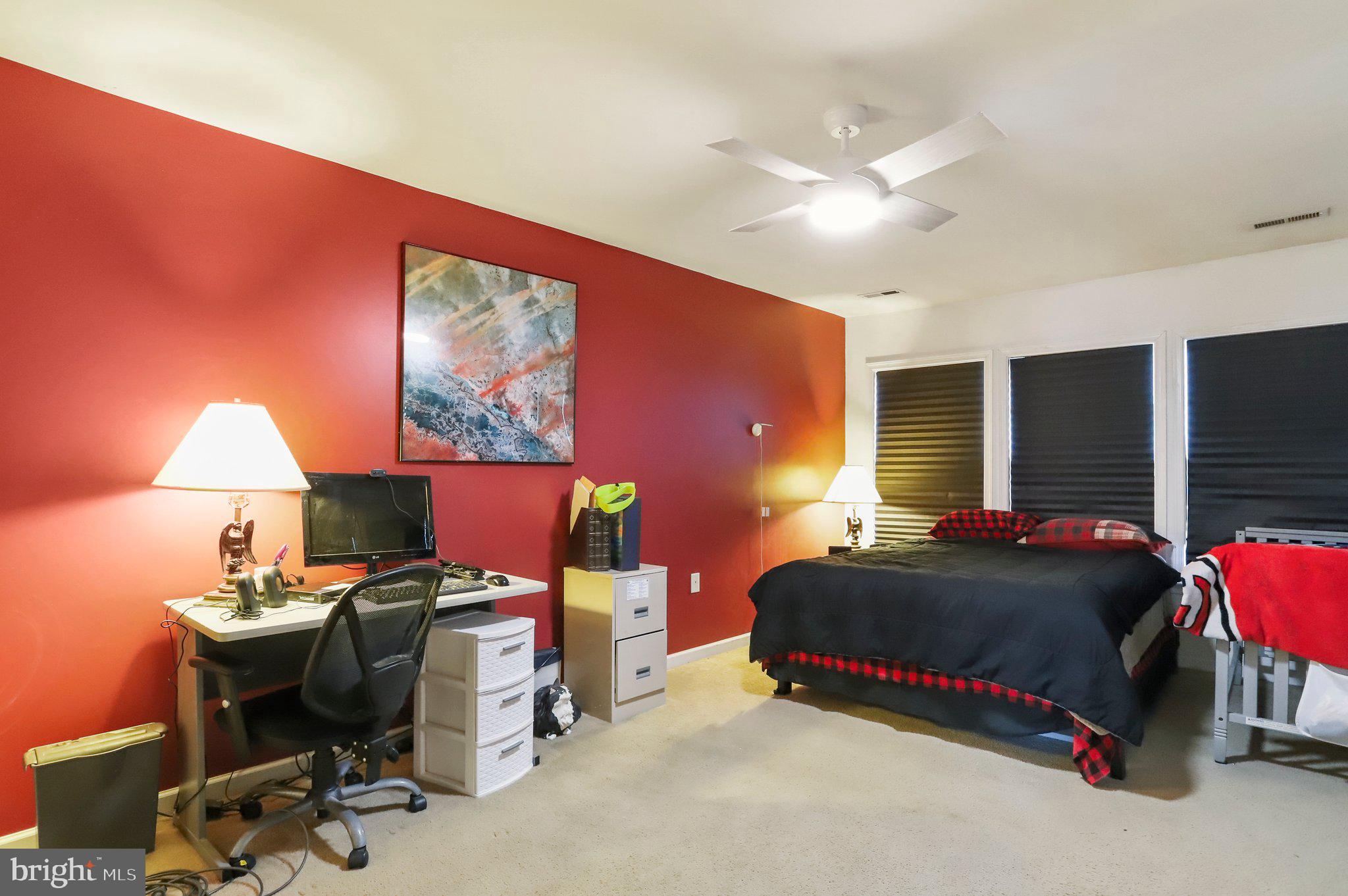 MANOR PARK - Residential