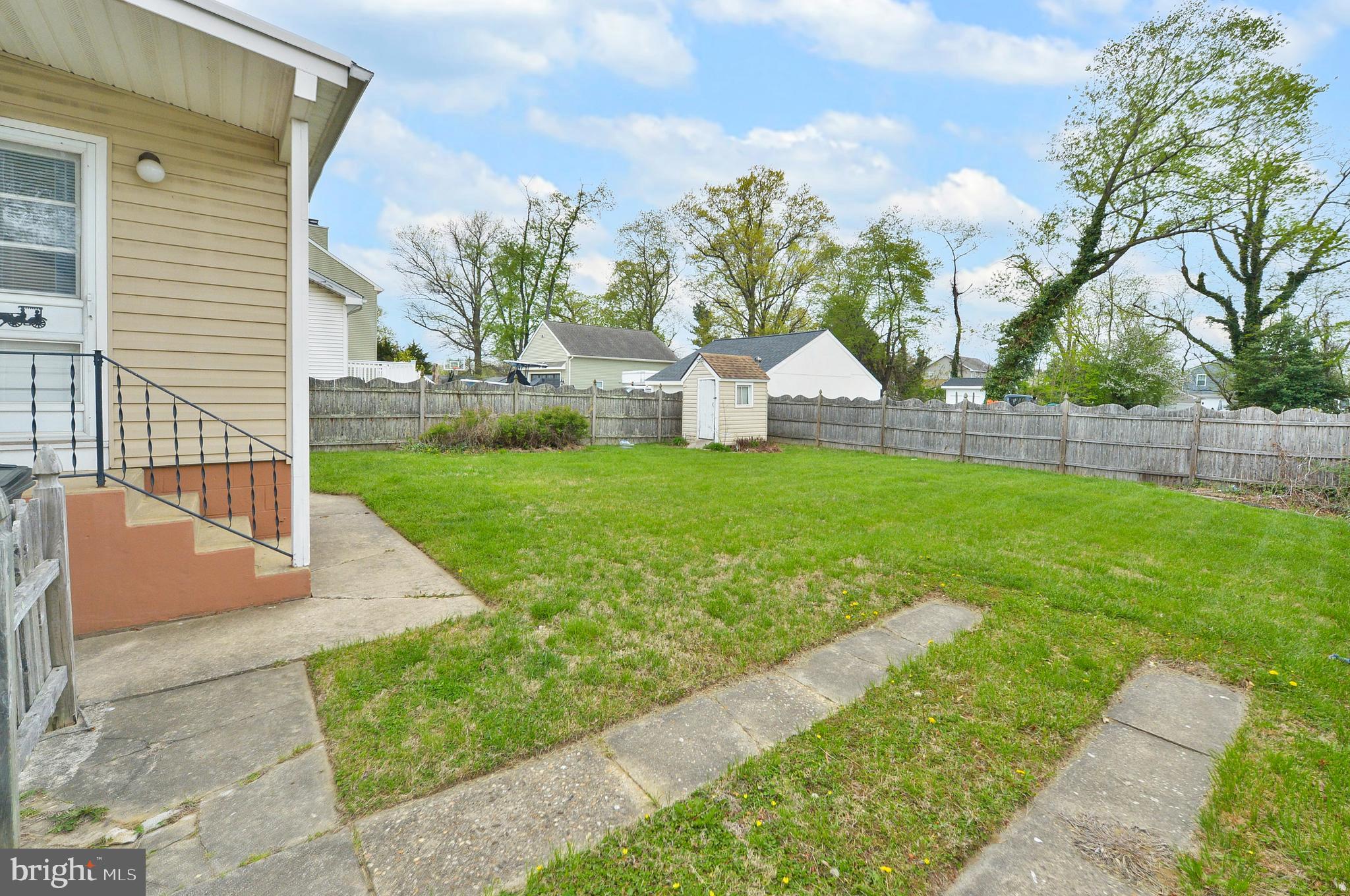 17 UNIVERSITY AVENUE