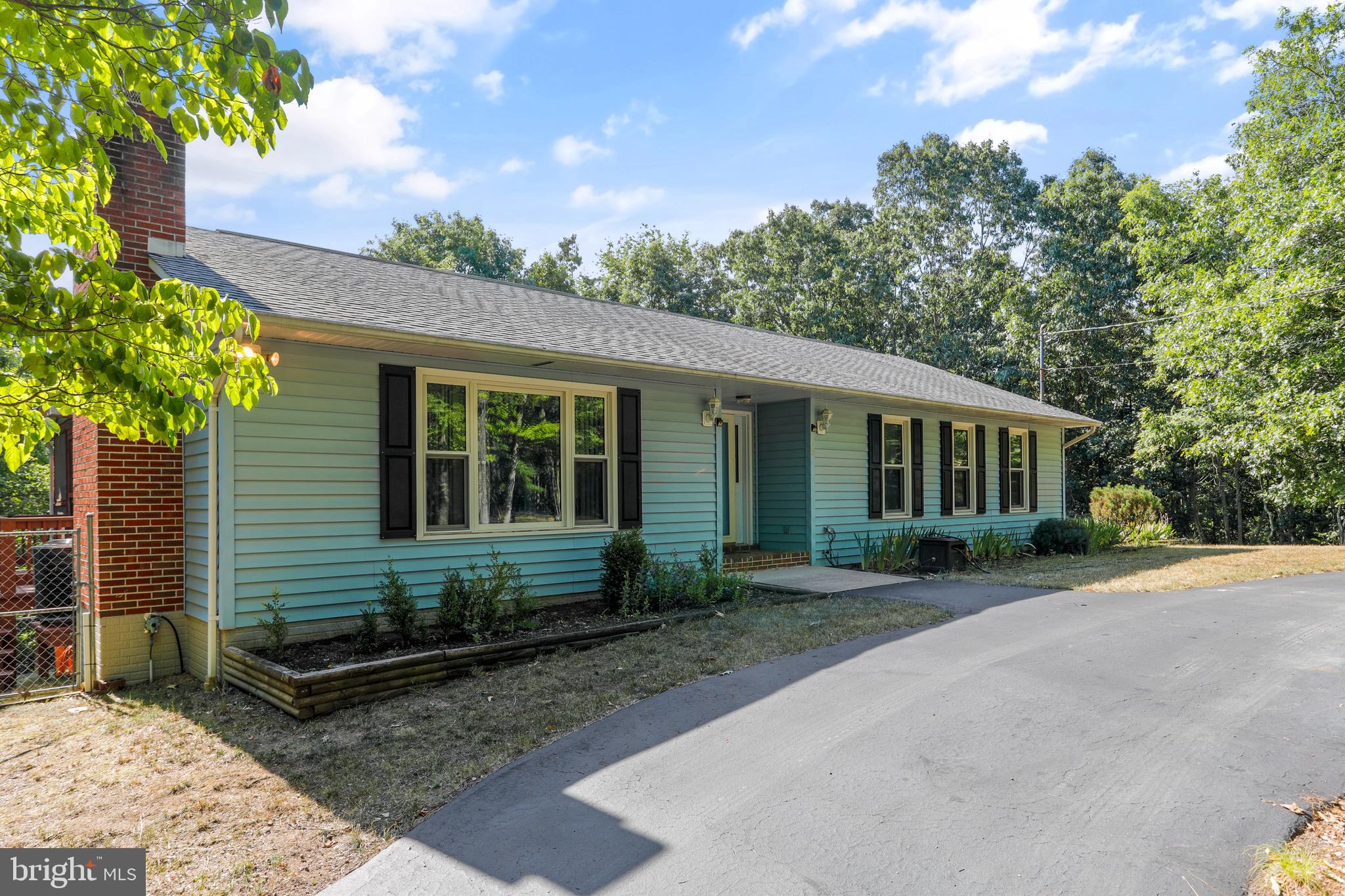 CRYSTAL VALLEY ESTATES - Residential