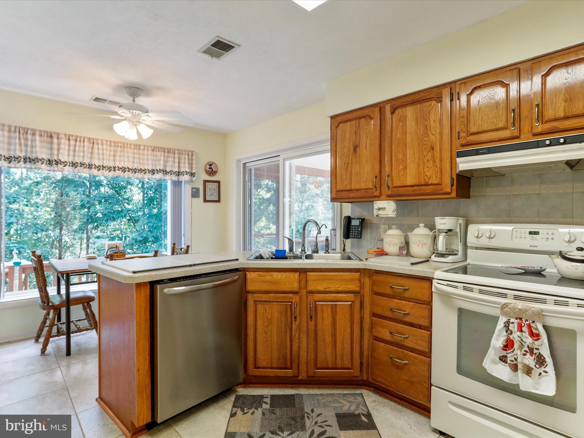 CRYSTAL VALLEY ESTATES - Residential