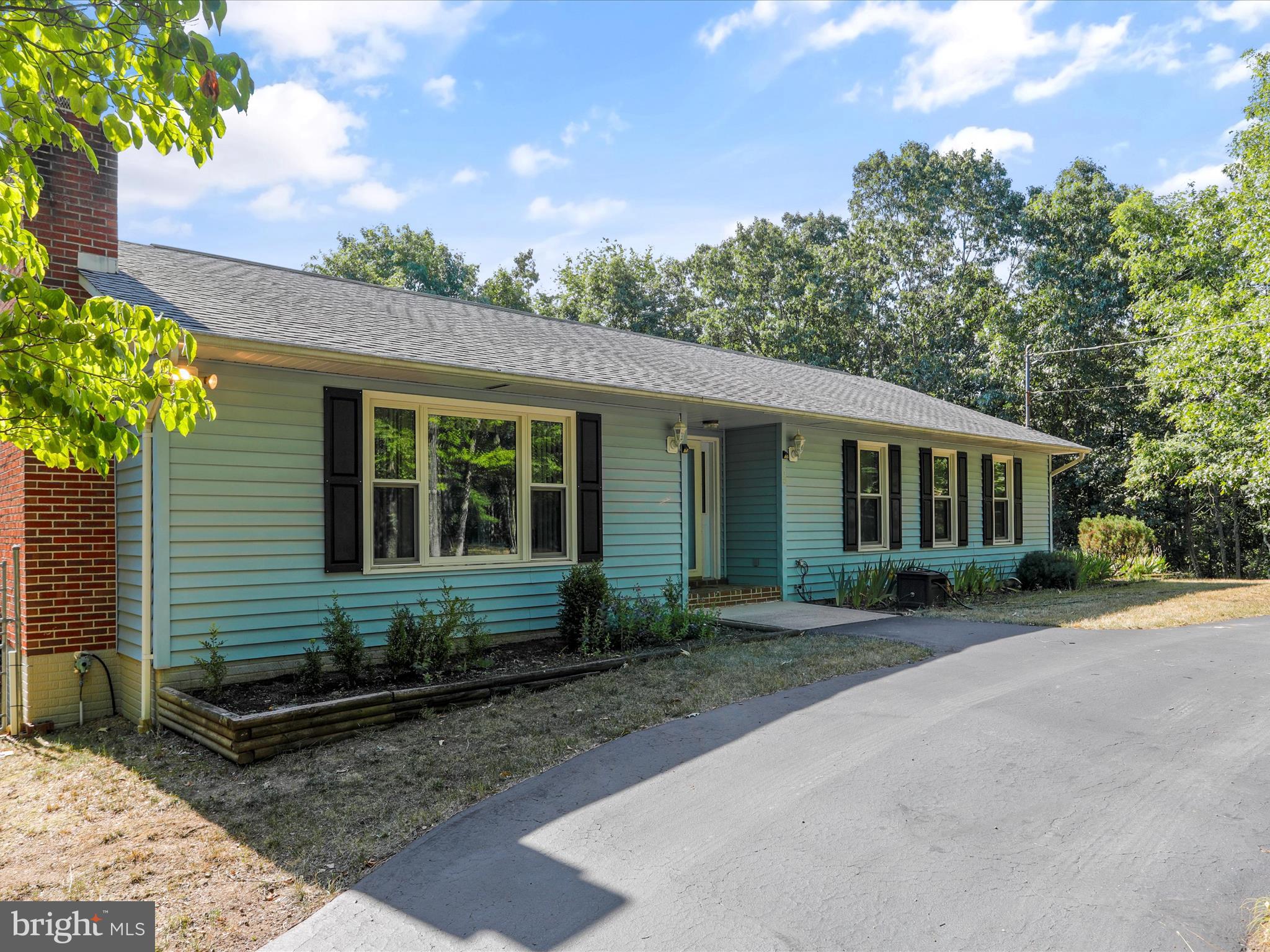 CRYSTAL VALLEY ESTATES - Residential