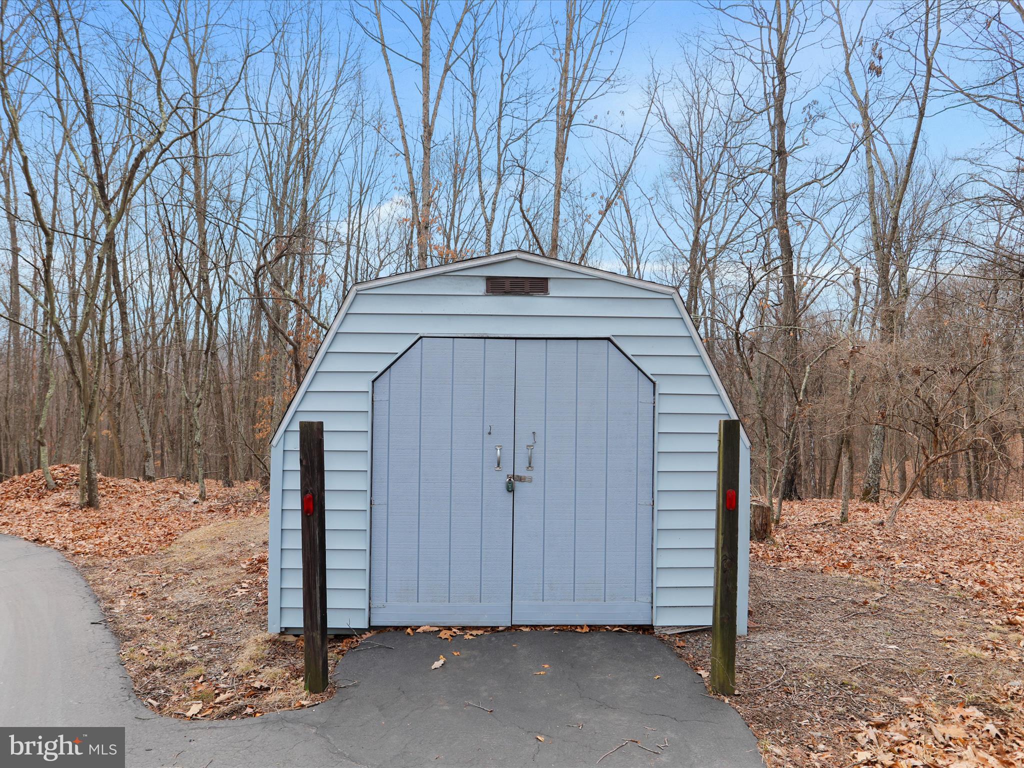 CRYSTAL VALLEY ESTATES - Residential