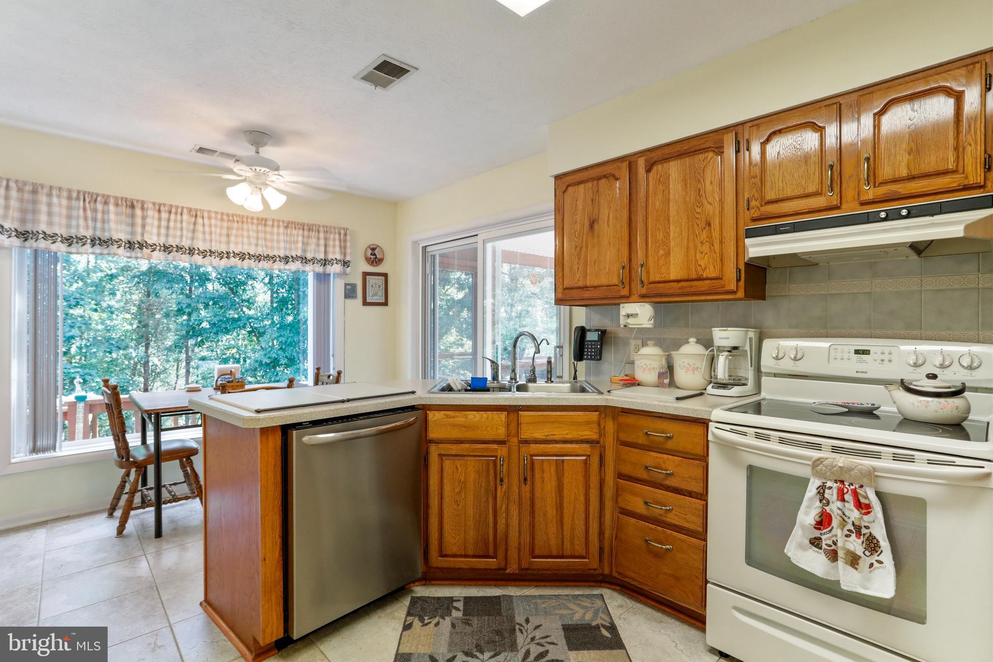 CRYSTAL VALLEY ESTATES - Residential