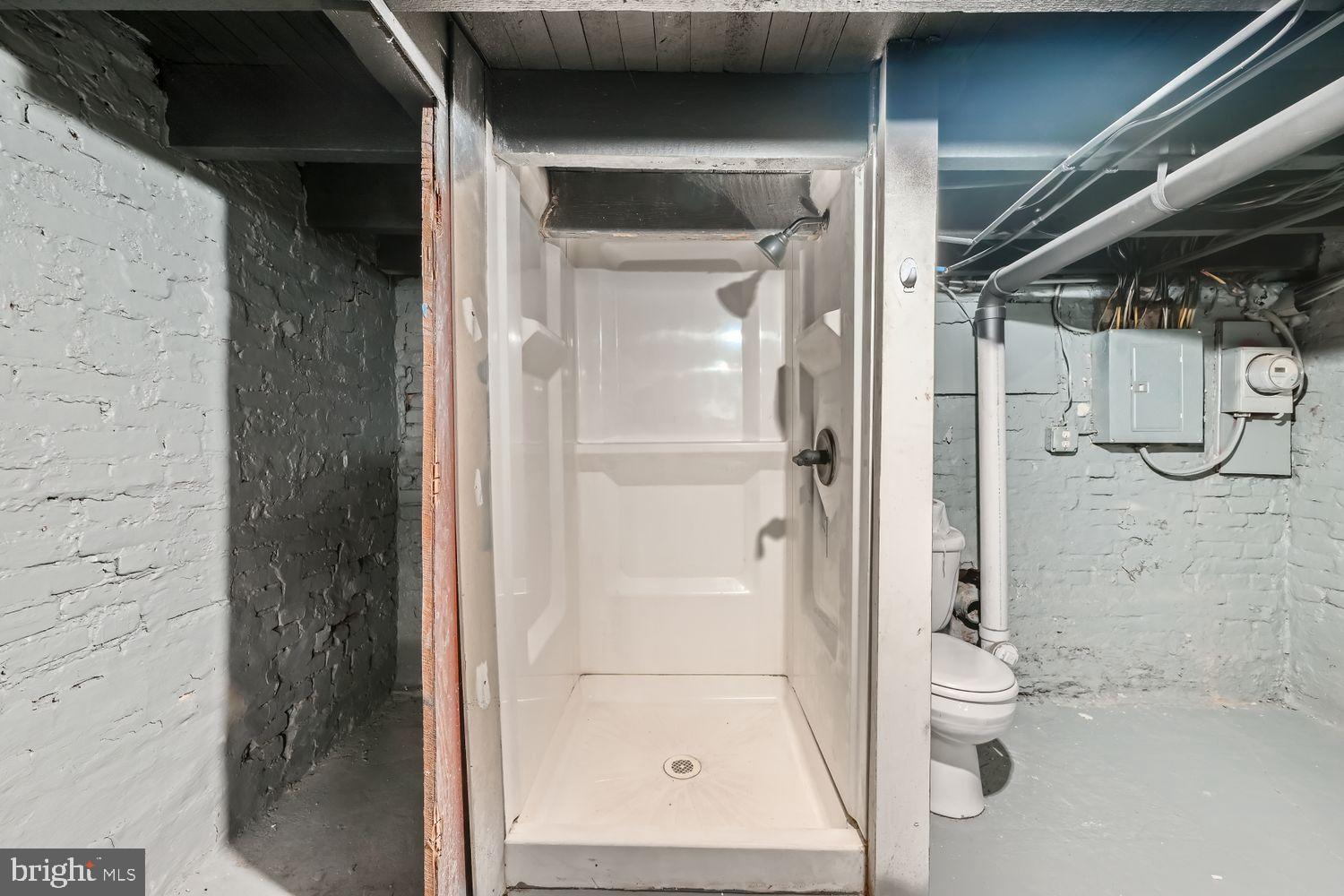 PIGTOWN HISTORIC DISTRICT - Residential Lease