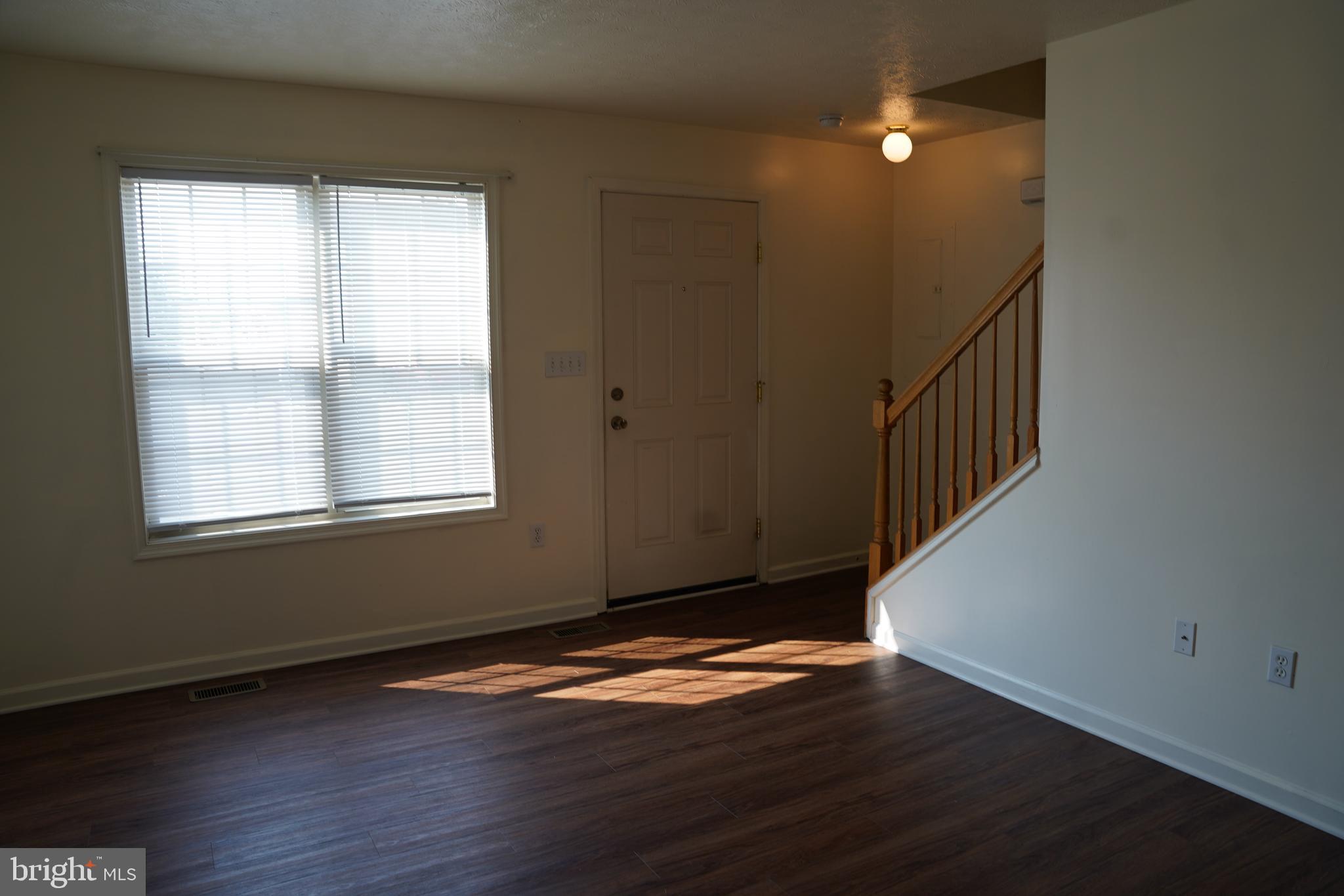 SULPHUR SPRINGS TOWNHOMES - Residential Lease