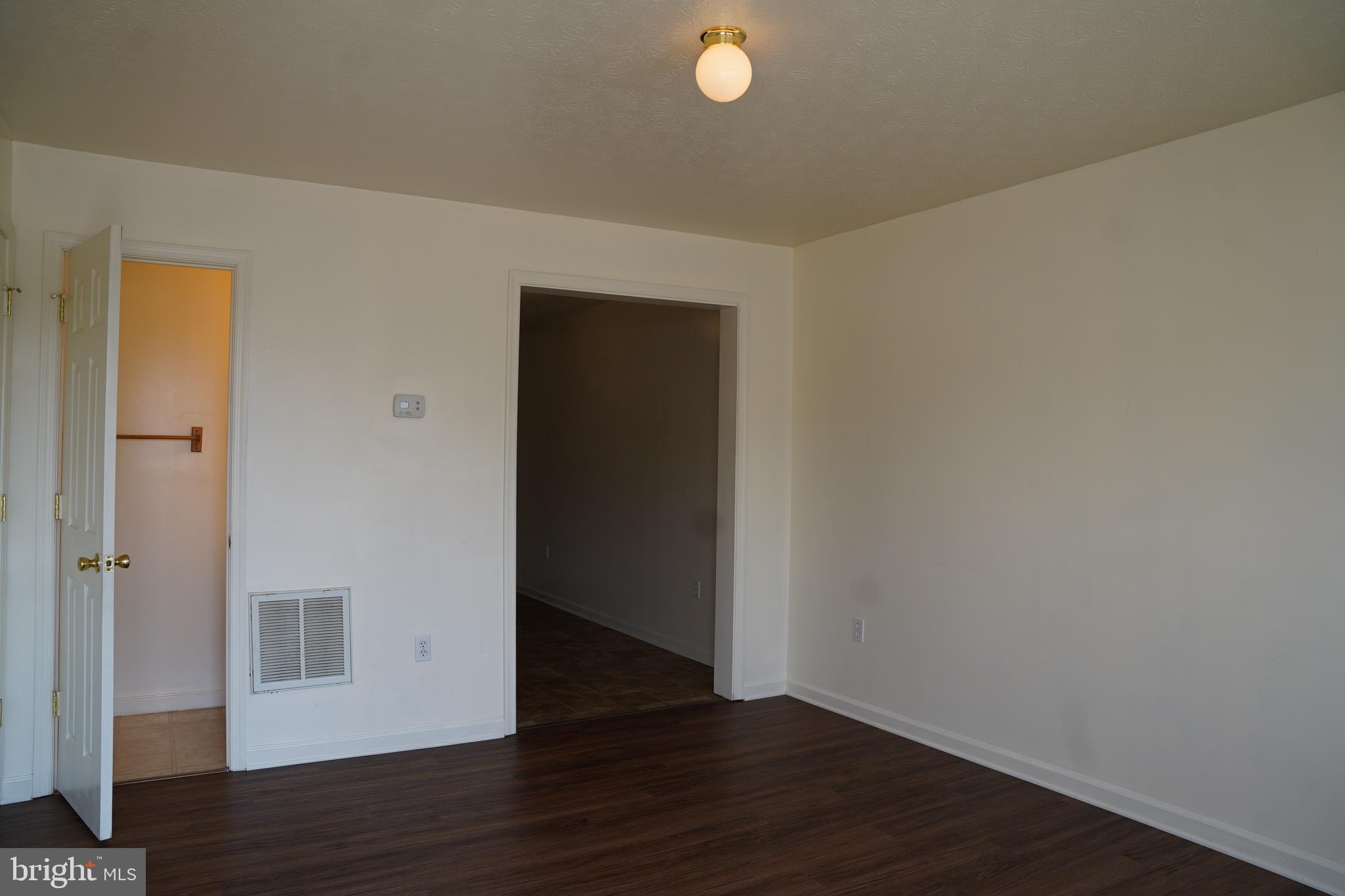 SULPHUR SPRINGS TOWNHOMES - Residential Lease