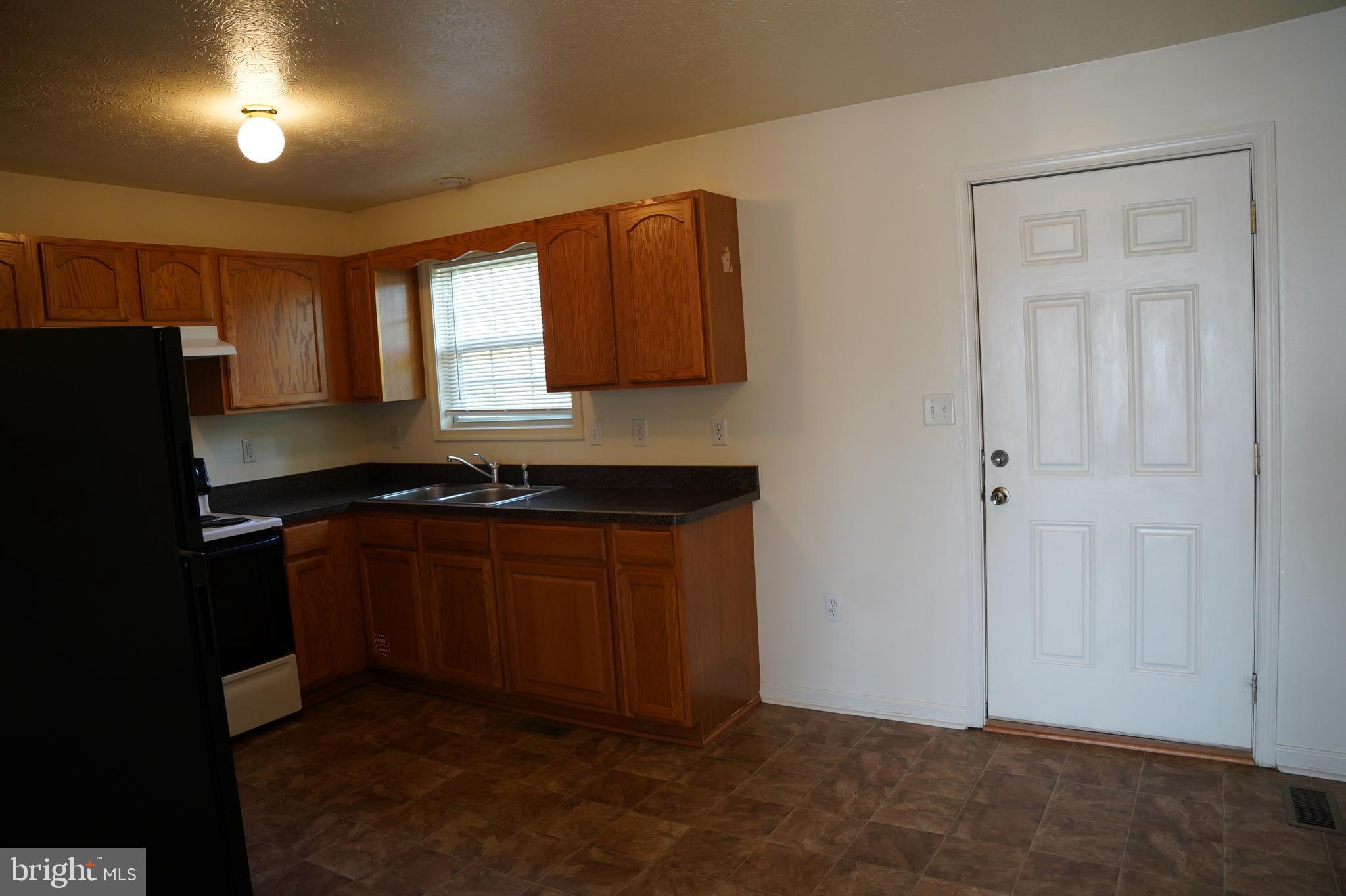 SULPHUR SPRINGS TOWNHOMES - Residential Lease