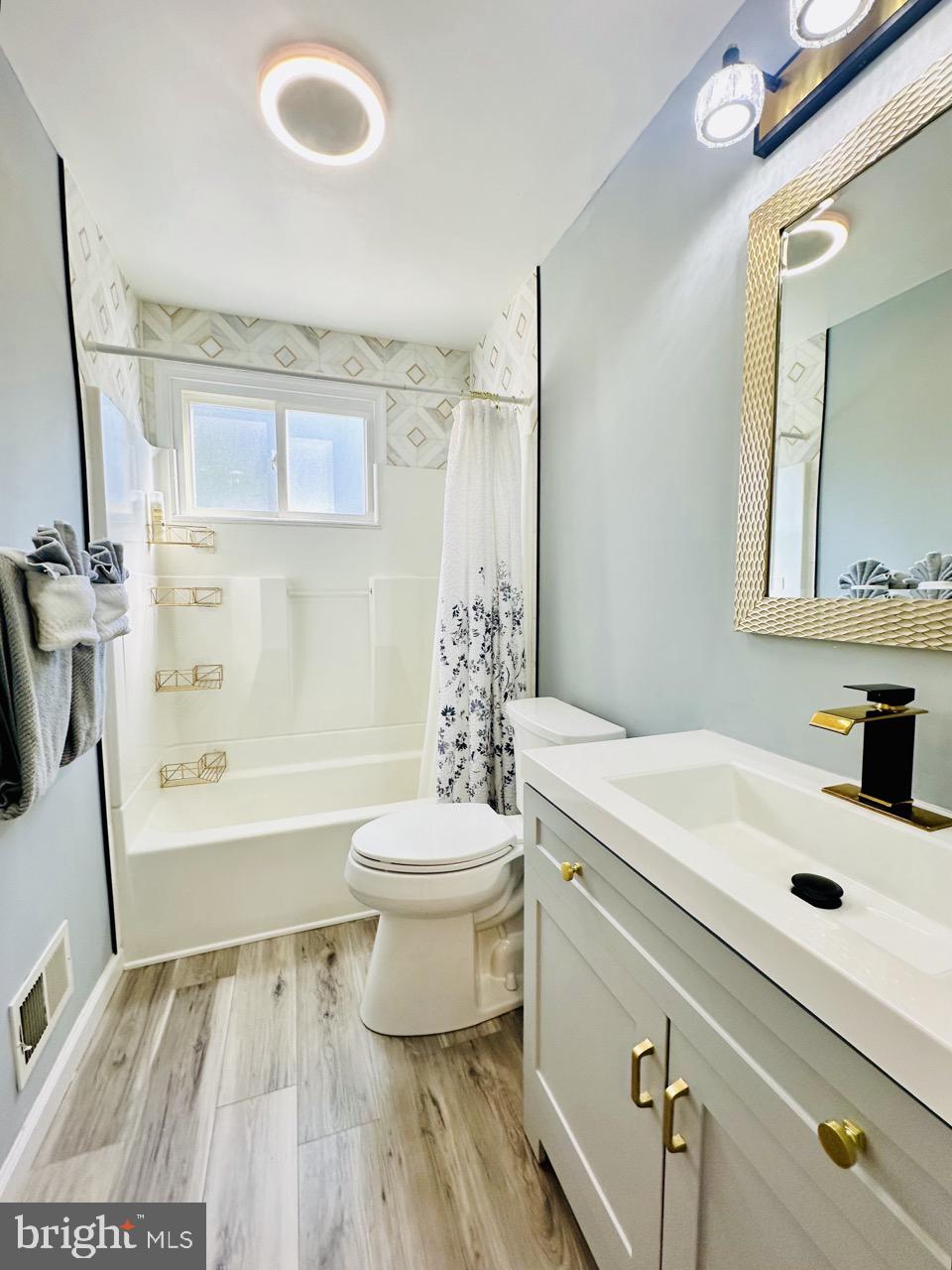 CHARTLEY - Residential