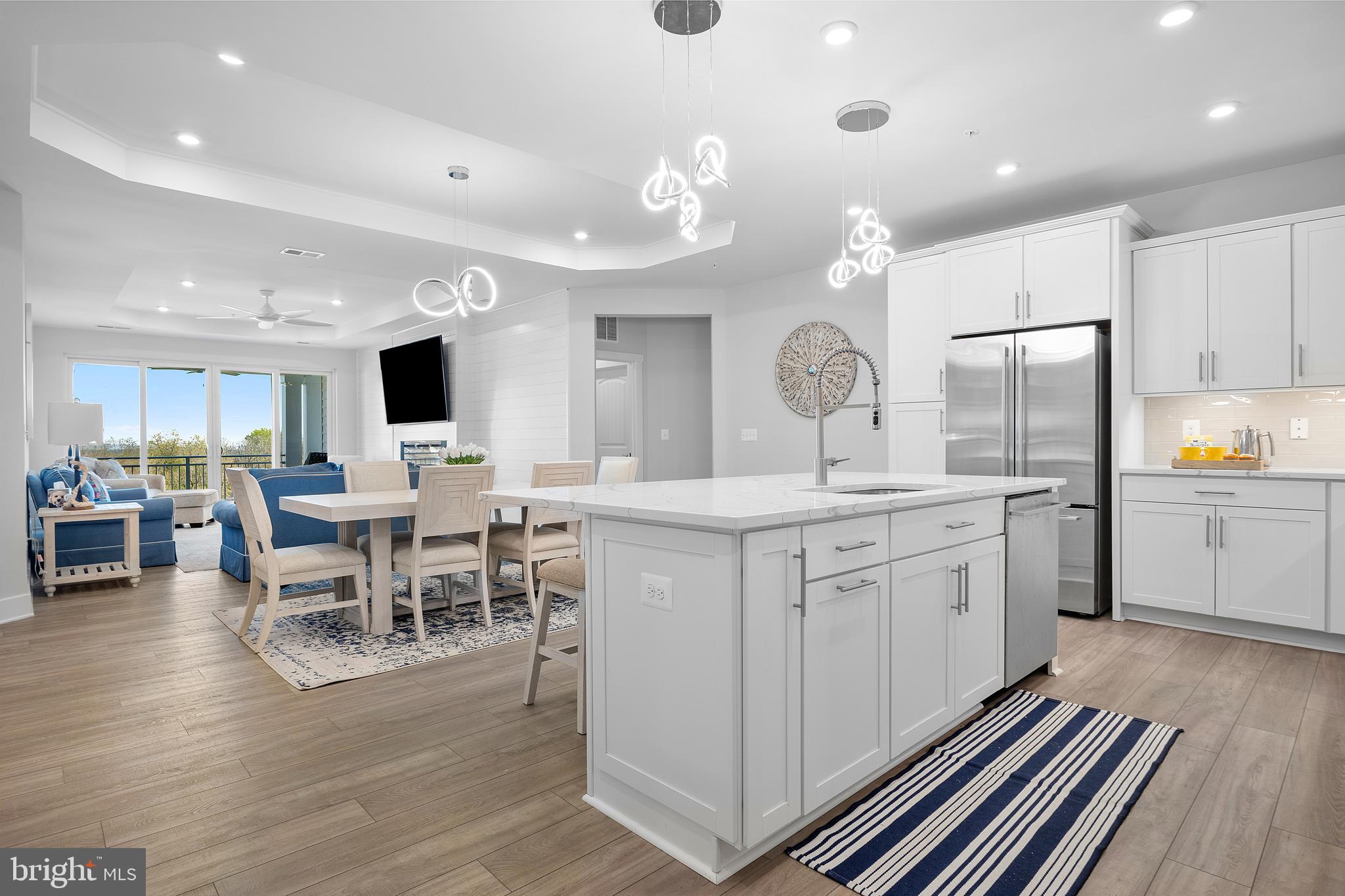 FOUR SEASONS AT KENT ISLAND - Residential