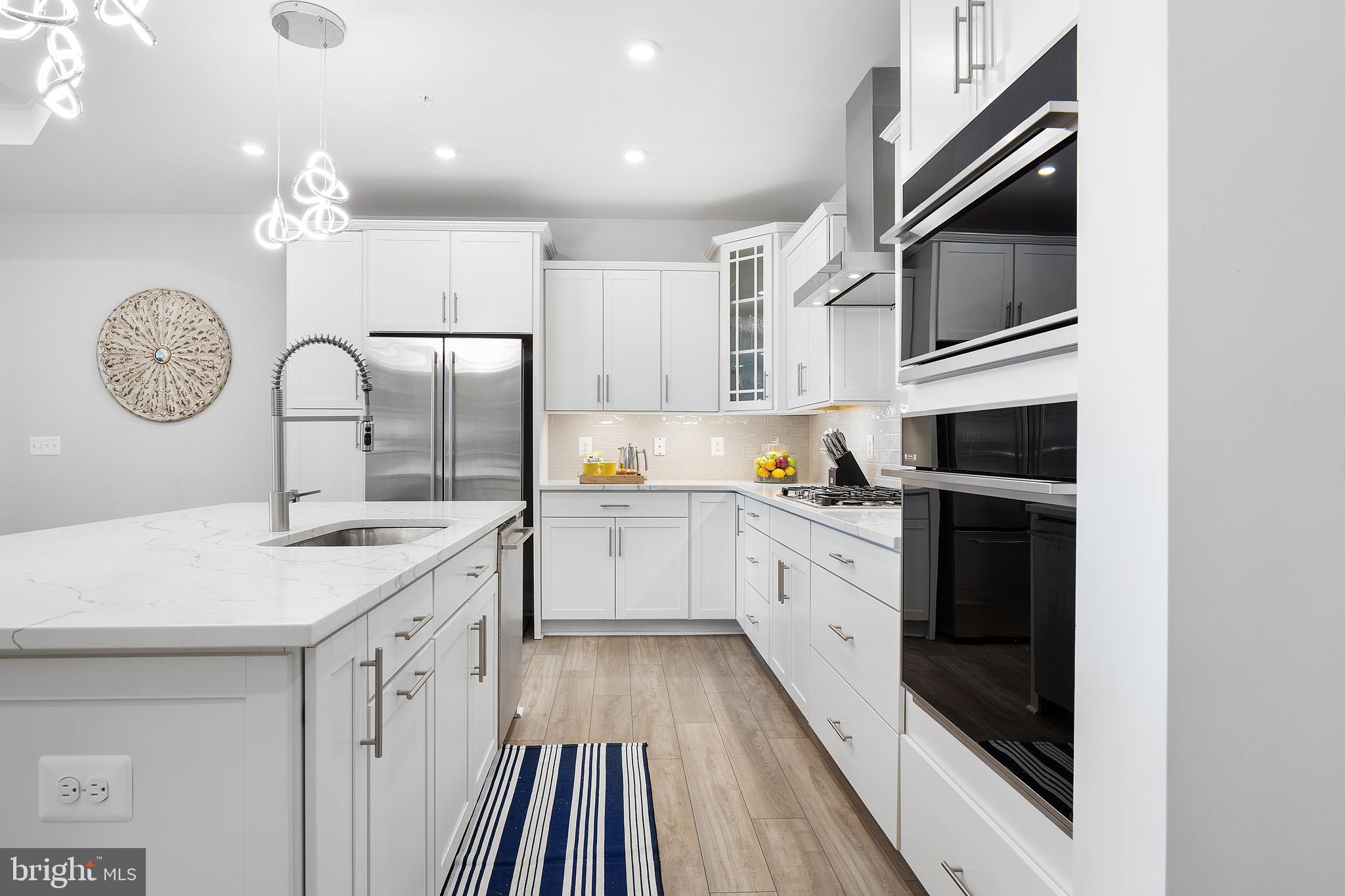 FOUR SEASONS AT KENT ISLAND - Residential