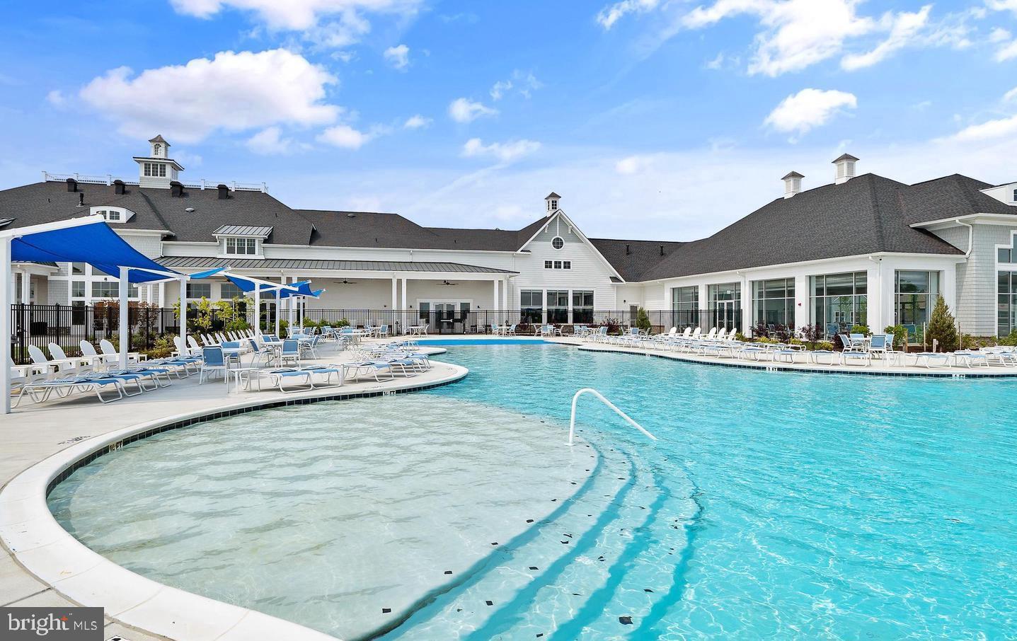 FOUR SEASONS AT KENT ISLAND - Residential