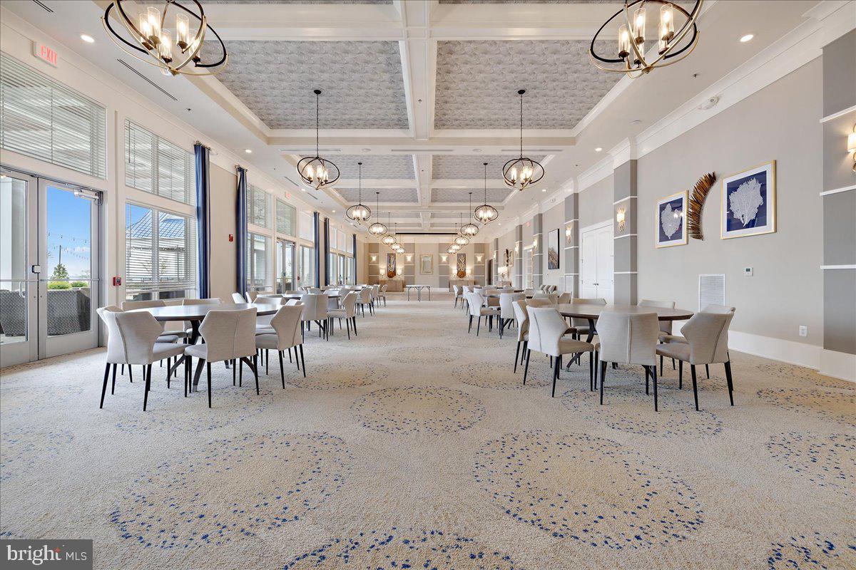 FOUR SEASONS AT KENT ISLAND - Residential