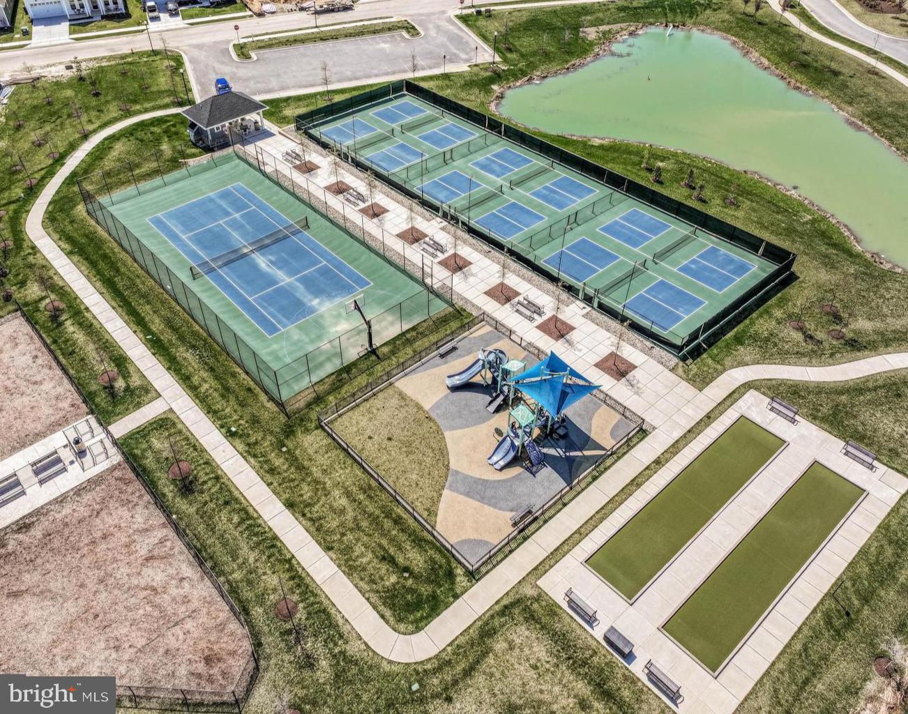 FOUR SEASONS AT KENT ISLAND - Residential