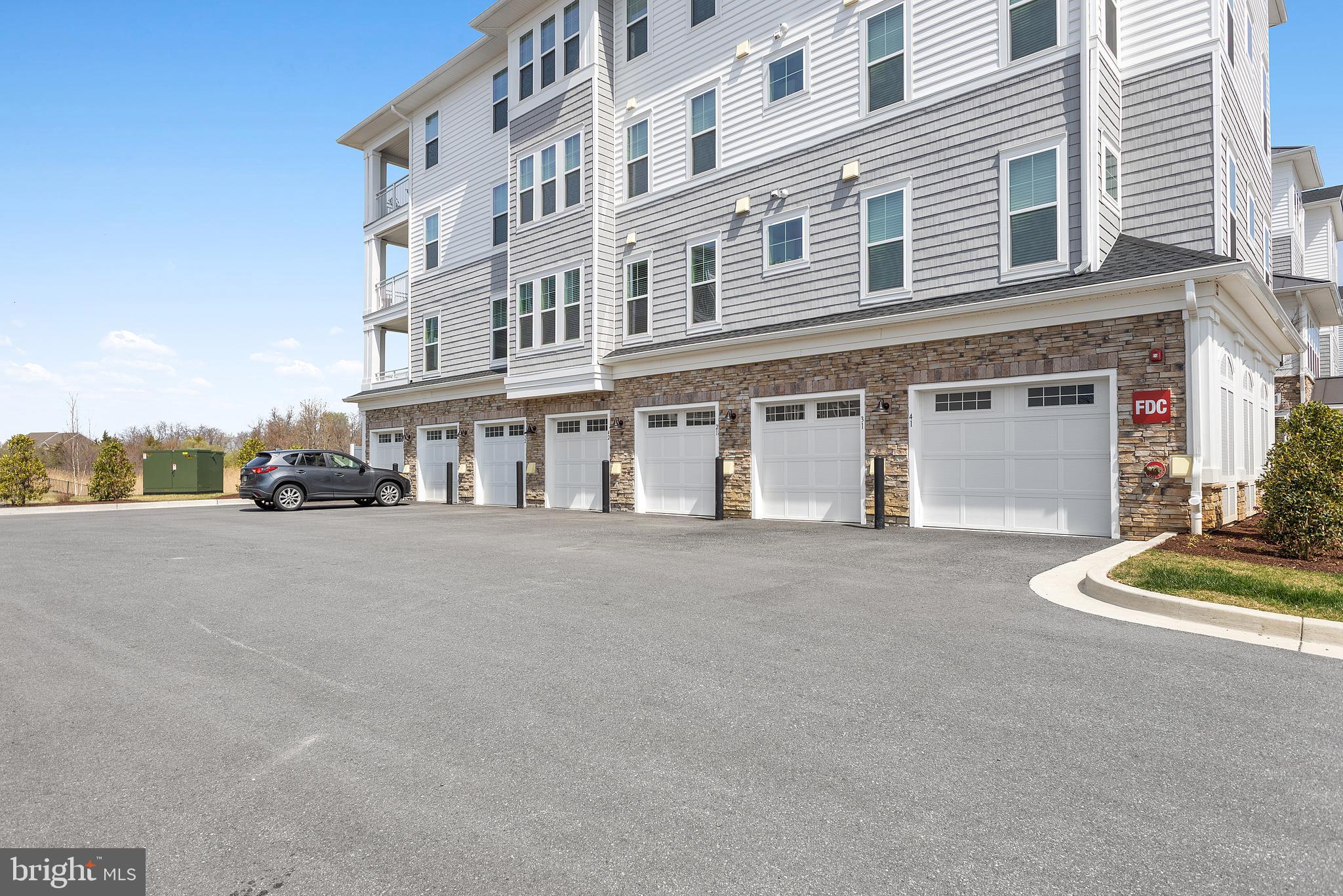 FOUR SEASONS AT KENT ISLAND - Residential