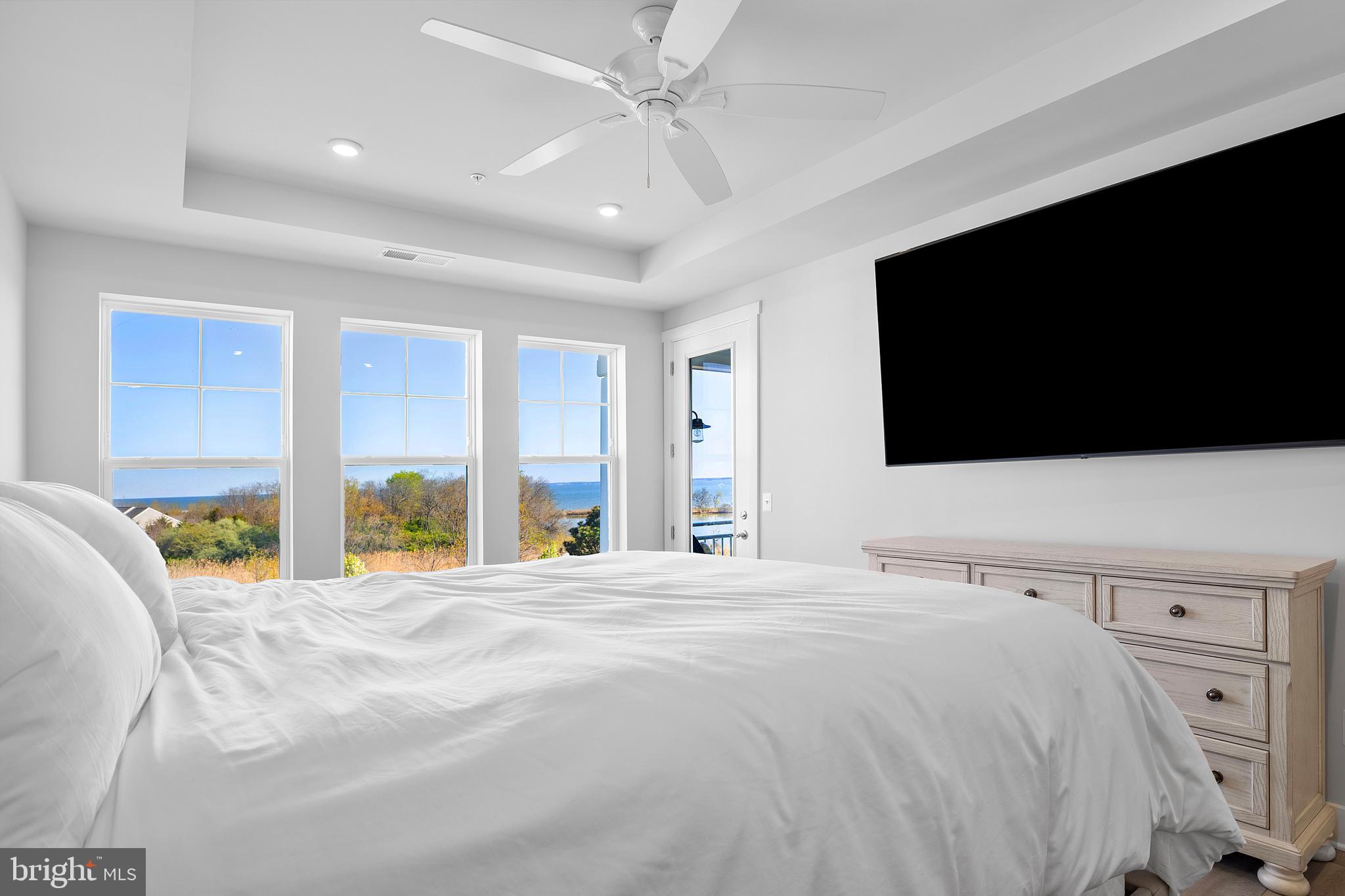 FOUR SEASONS AT KENT ISLAND - Residential