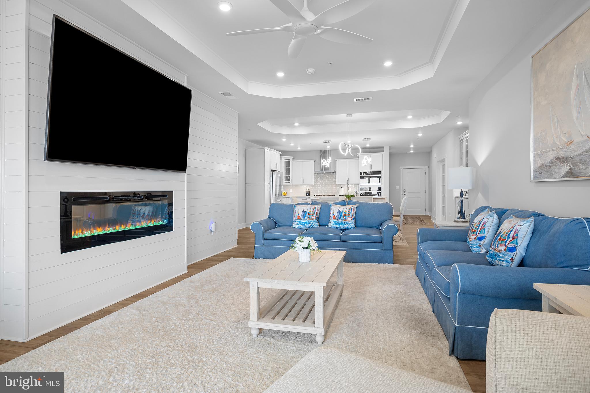 FOUR SEASONS AT KENT ISLAND - Residential