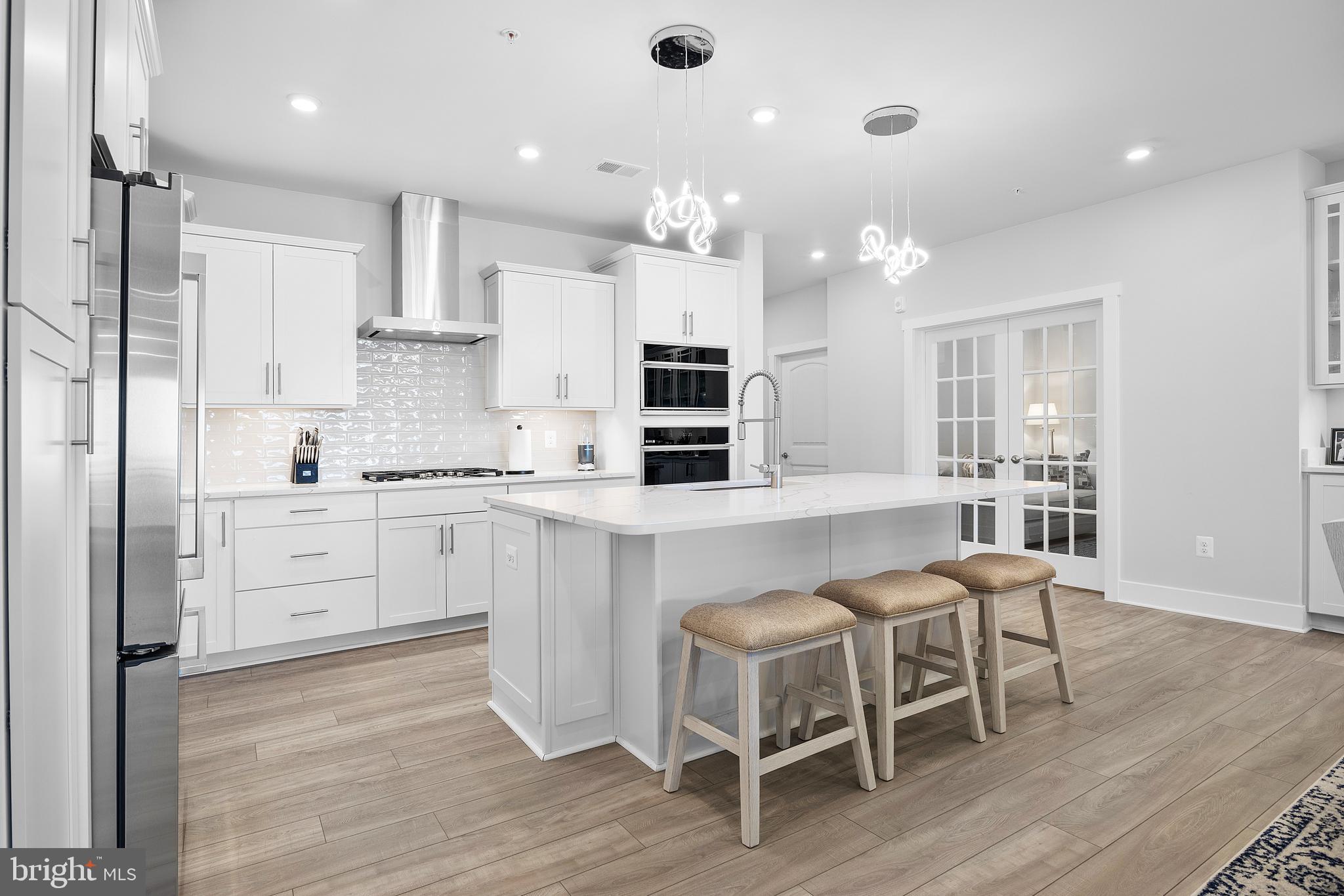 FOUR SEASONS AT KENT ISLAND - Residential